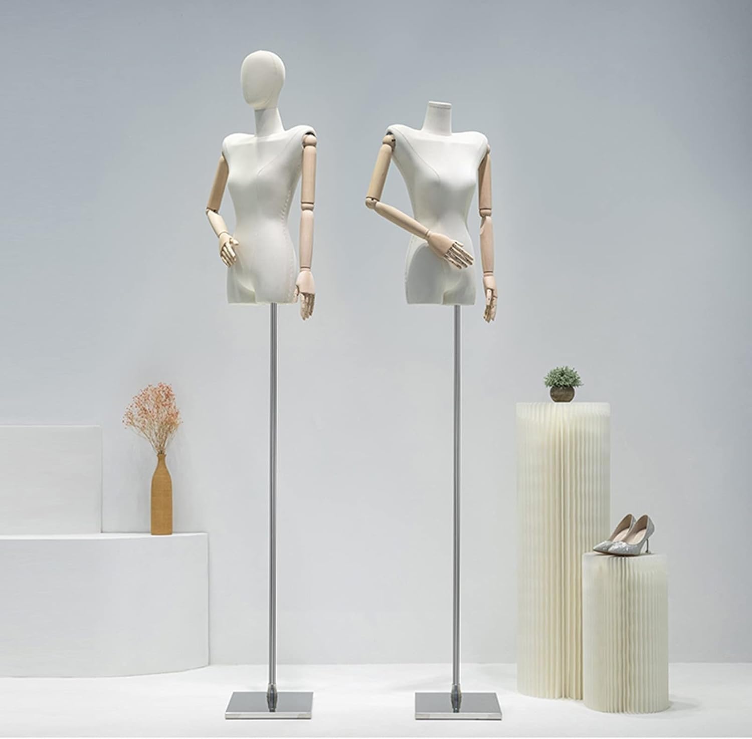 Weiblicher Mannequin-Körper, Kleidungsausstellung, Kleiderform mit großer breiter Schulter, verstellbare Modellrequisiten ohne Arme