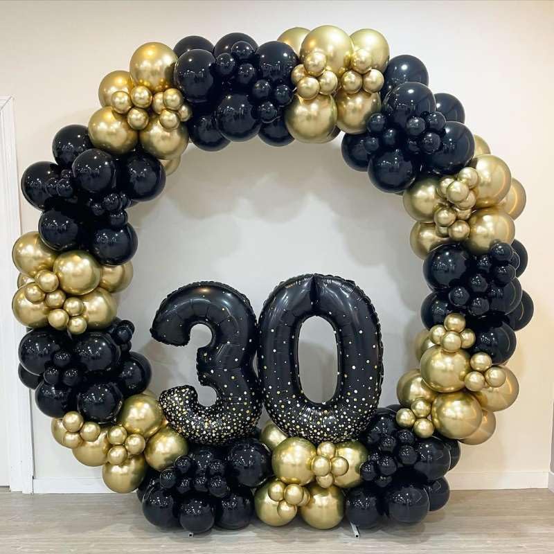 Image of Black and Gold Balloon Arch Garland Kit 153pcs with Star, 22 18 12 10 5in Different Size Black and Gold Confetti Latex Balloons for Birthday Anniversary Graduation New Year Party Decoration