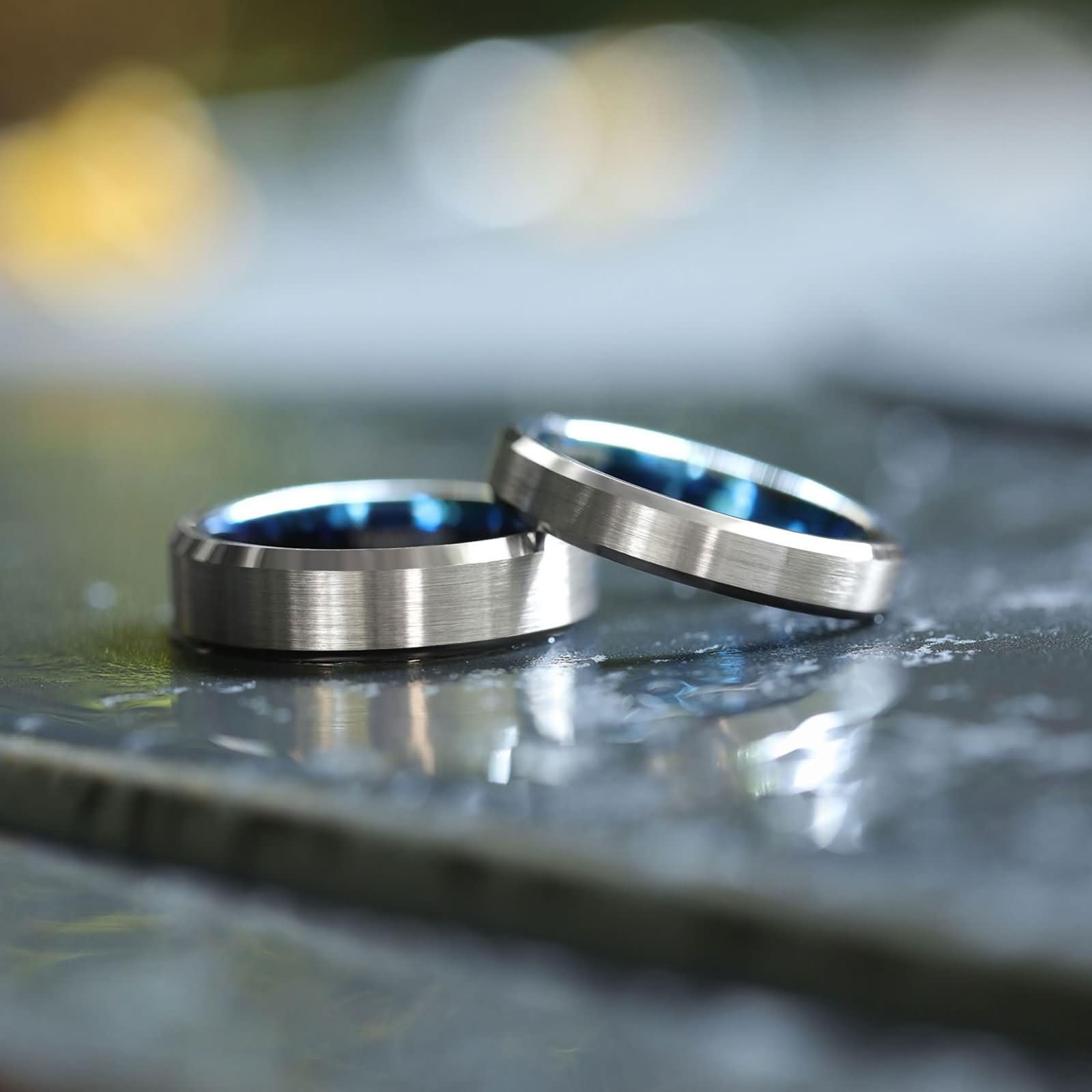 Anillos en Tungsteno Grabado Mujer Hombre, 4MM/6MM/8MM Redondo Cepillado Anillo de Alianza en Plata Azul para Hombre