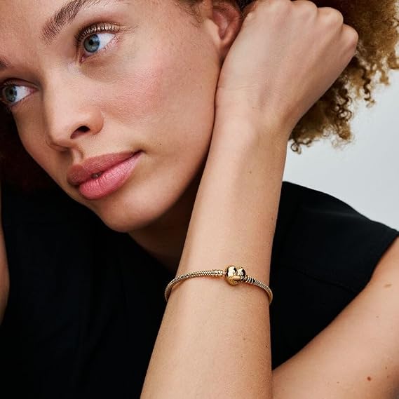 PANDORA Moments 563050C00-18 Snake Link Bracelet with Heart Clasp Sterling Silver Gold Plated Metal Alloy, Compatible Moment, Size: 18, 18cm, Sterling Silver, Gemless, 18cm, Sterling Silver, Gemless
