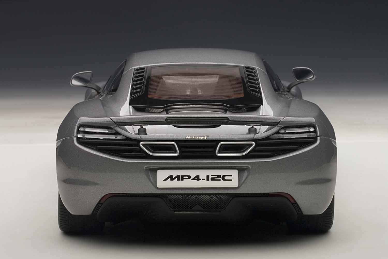 Amazon | AUTOart 1/18 マクラーレン MP4-12C (シルバー) 完成品