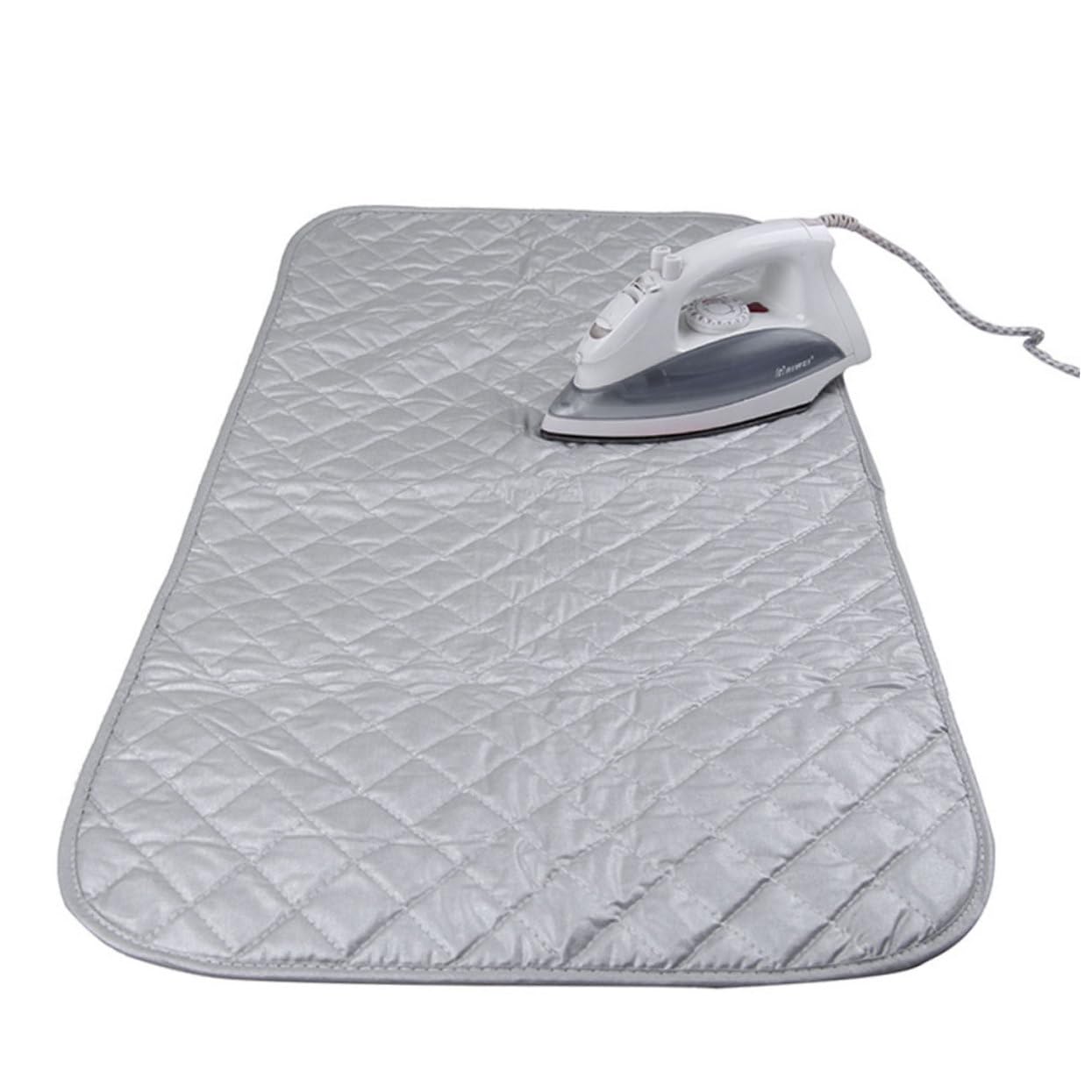 Homoyoyo 1pezzi Copertura Da Stiro Antiscivolo Tappetino Per Panni e Indumenti Accessorio Da Viaggio Per Stiratura Sicura e Comoda