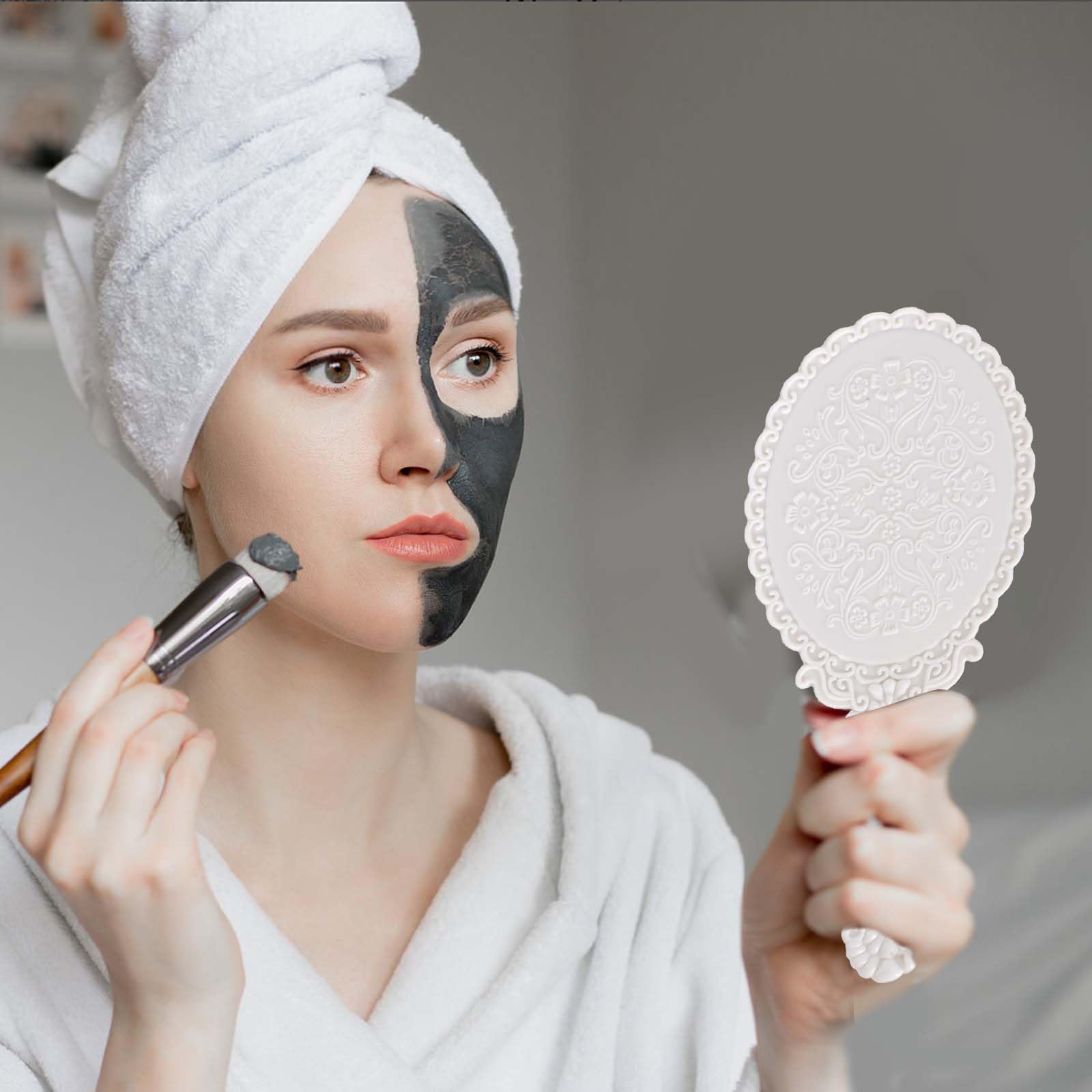 Specchio con Manico,Specchio Portatile Professionale,Specchio Barbiere con Comoda Maniglia,Specchio Cosmetico Forma Rotonda,Sostenibile e Durevole,Perfetto per Radersi o Applicare il Trucco (Bianco)