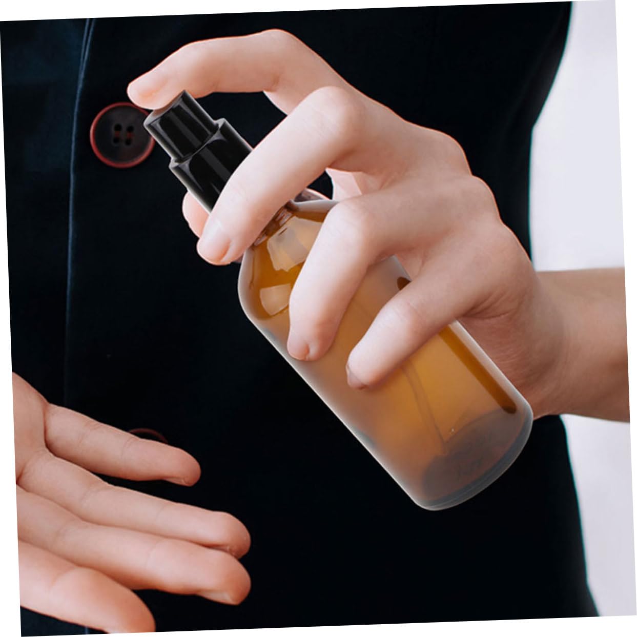 Set 12 Bottiglie Spray in Vetro da 30ml Riutilizzabili Design Antiperdita per Viaggi e Uso Quotidiano