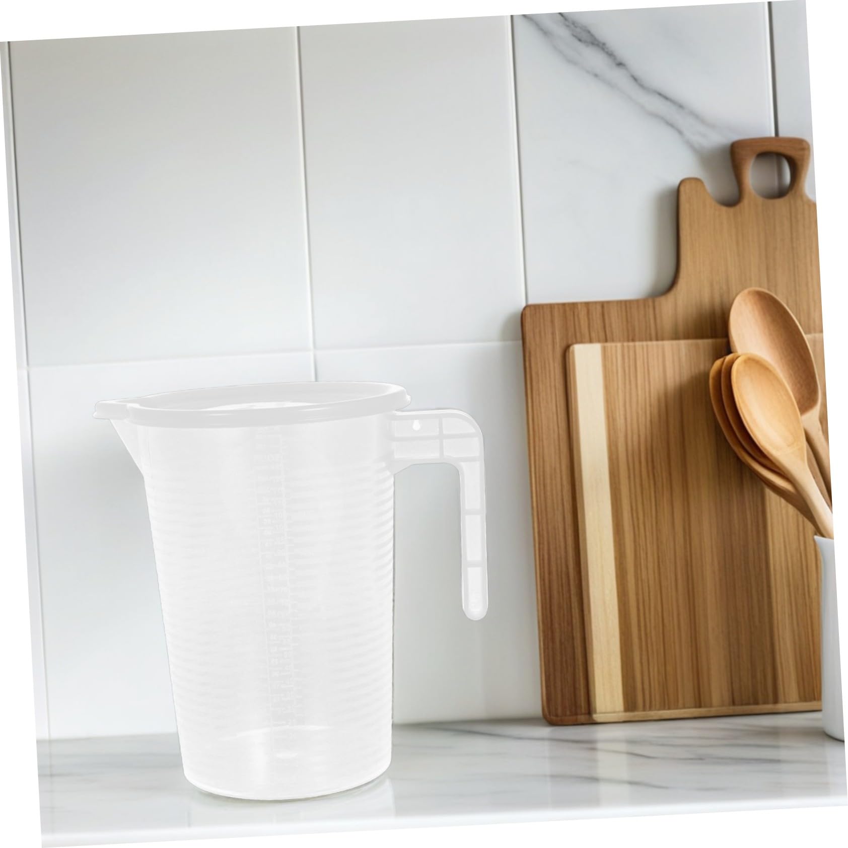 Amosfun 2pezzi Caraffa Graduata Plastica Trasparente con Coperchio Misurino per Liquidi con Scala Precisa per Cucina e Preparazione di Bevande