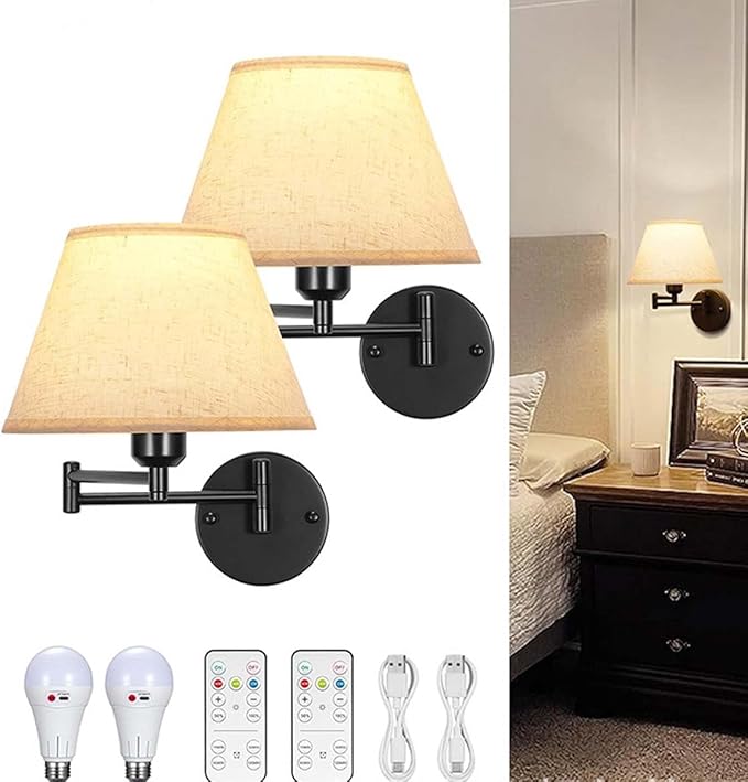 Lsliangmei Lsliangmei Swing Arm Wandkandelaar Set van 2, zwart metaal met beige stoffen schaduw, afstandsbediening LED-lampen inbegrepen (medium formaat)