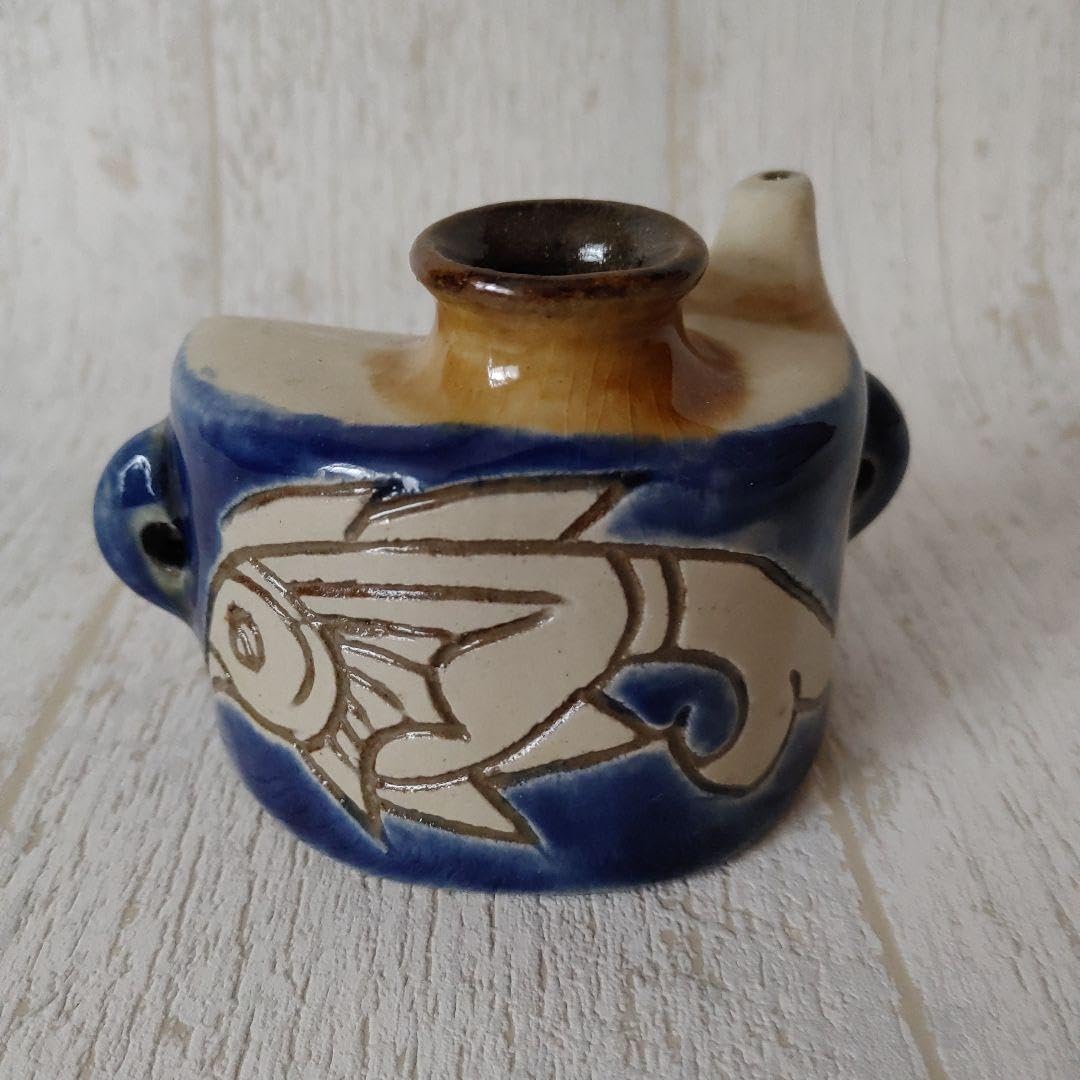 Amazon.co.jp: 沖縄 やちむん 壺屋焼 金城敏昭 魚文抱瓶 おちょこ