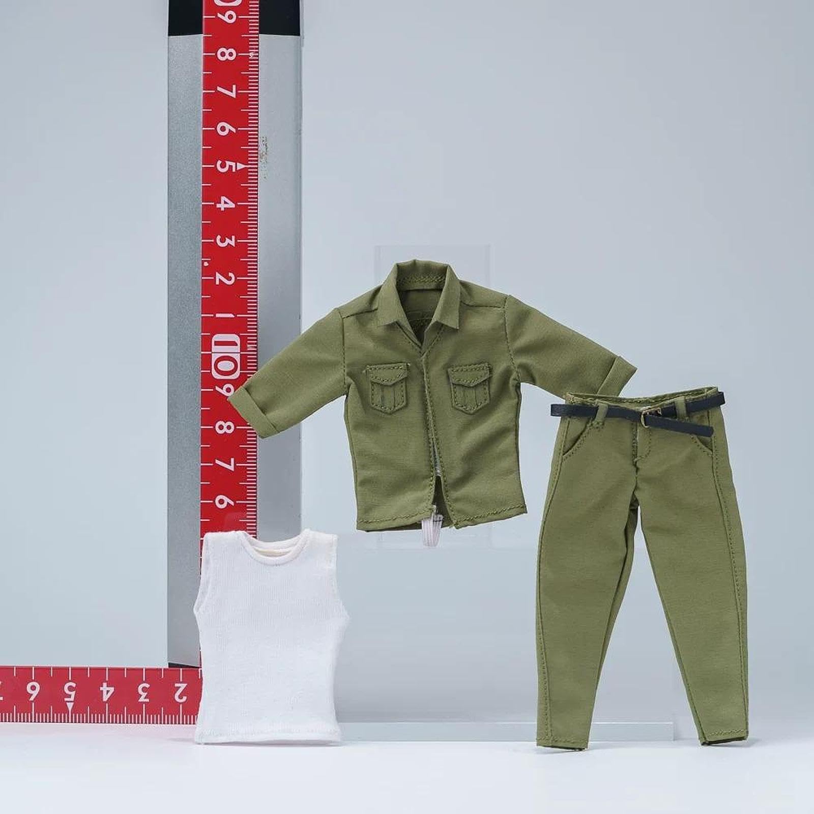 Miniatura Set Abbigliamento Bambola Camicia Pantaloni Gilet Abiti Accessori Tessuto Realistico con Cintura per Figure Azione Adatto per Collezione Reg, Verde