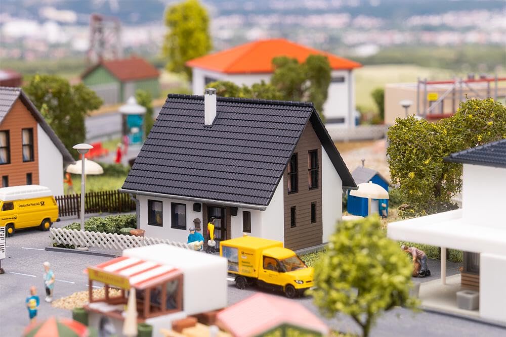 Faller 232147 - Single Family House - Track Gauge N
