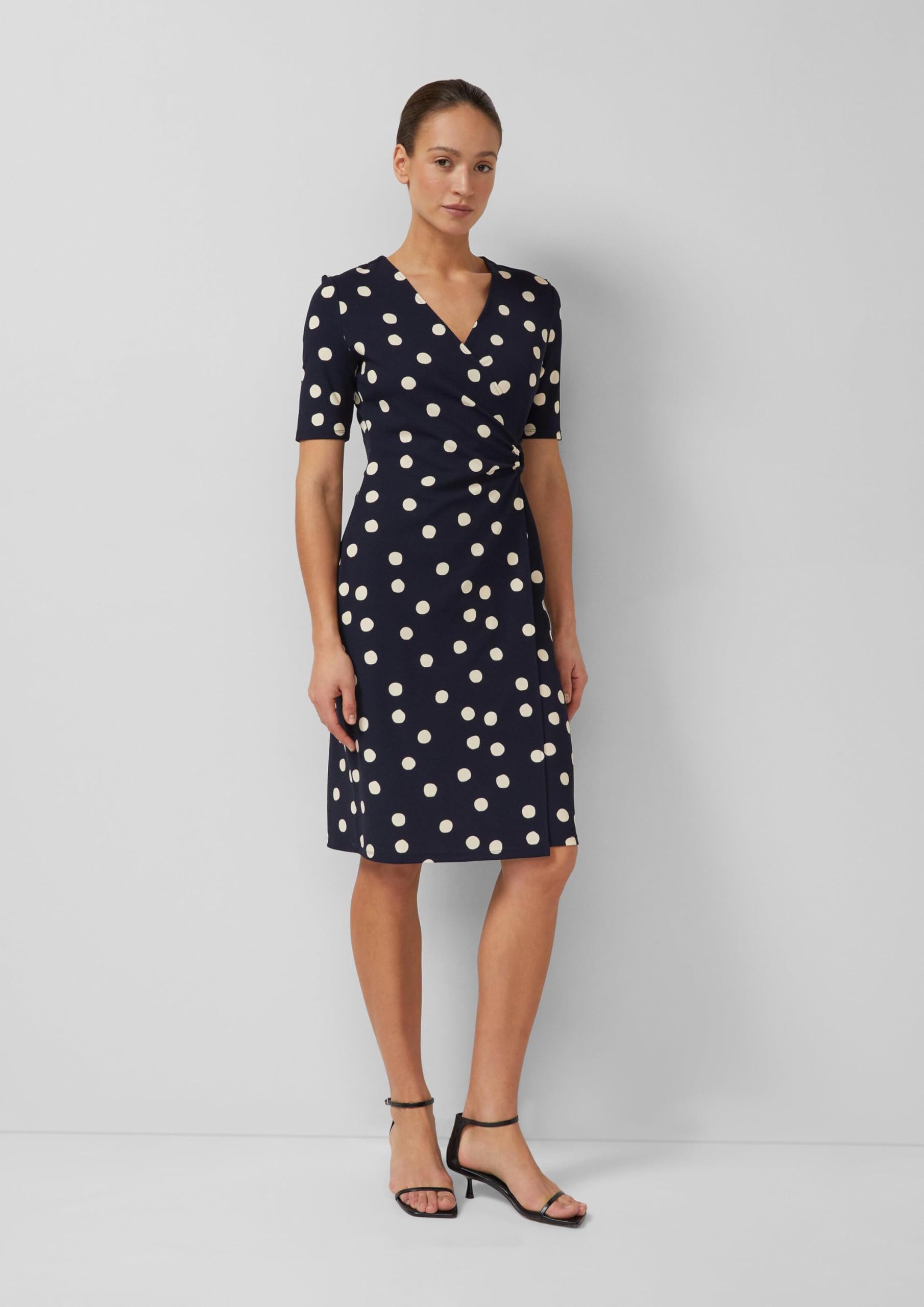 s.Oliver Elegantes Wickelkleid mit Polkadots