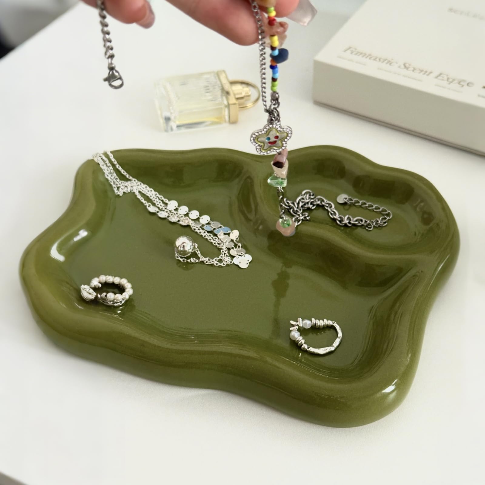 LORVOR Ceramic Jewelry Tray Dish Large-sized Display Organizer Trinket Watch Keys, Dressing Table Decor Aesthetic Dish Holder for Mother's Day/Christmas/Thanksgiving/Birthday Gift