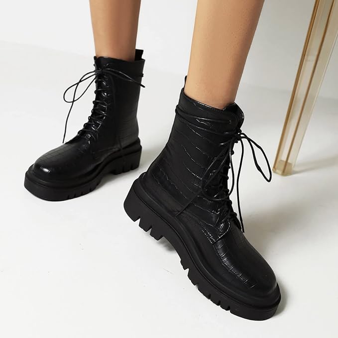 Amazon.com: Botas de combate de plataforma para mujer, con estampado de  cocodrilo, con cordones, informales, punta redonda, tacón grueso, botines  de moda para motocicleta : Ropa, Zapatos y Joyería
