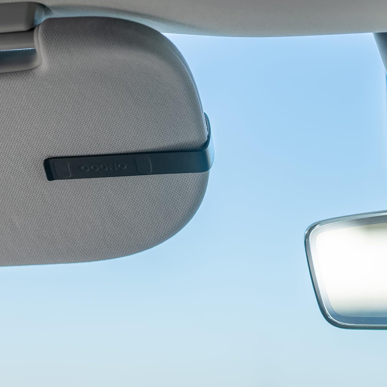 OOONO Mount NO2 – Premium Sun Visor Holder for CO-DRIVER NO2 & NO2 PLUS, Magnetic Clip-On Mount, Quick Tool-Free Assembly, Easy One-Hand Charging, Discreet, Safe, Always in View - 2