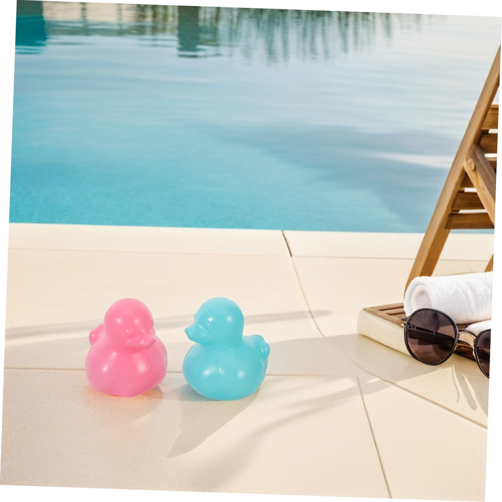 Kisangel Bouée Canard Flottant Balles de Piscine Plastique Colorées pour Garçon Fille Accessoire de Bain et Portable pour Piscine et Aire de Jeux Intérieur