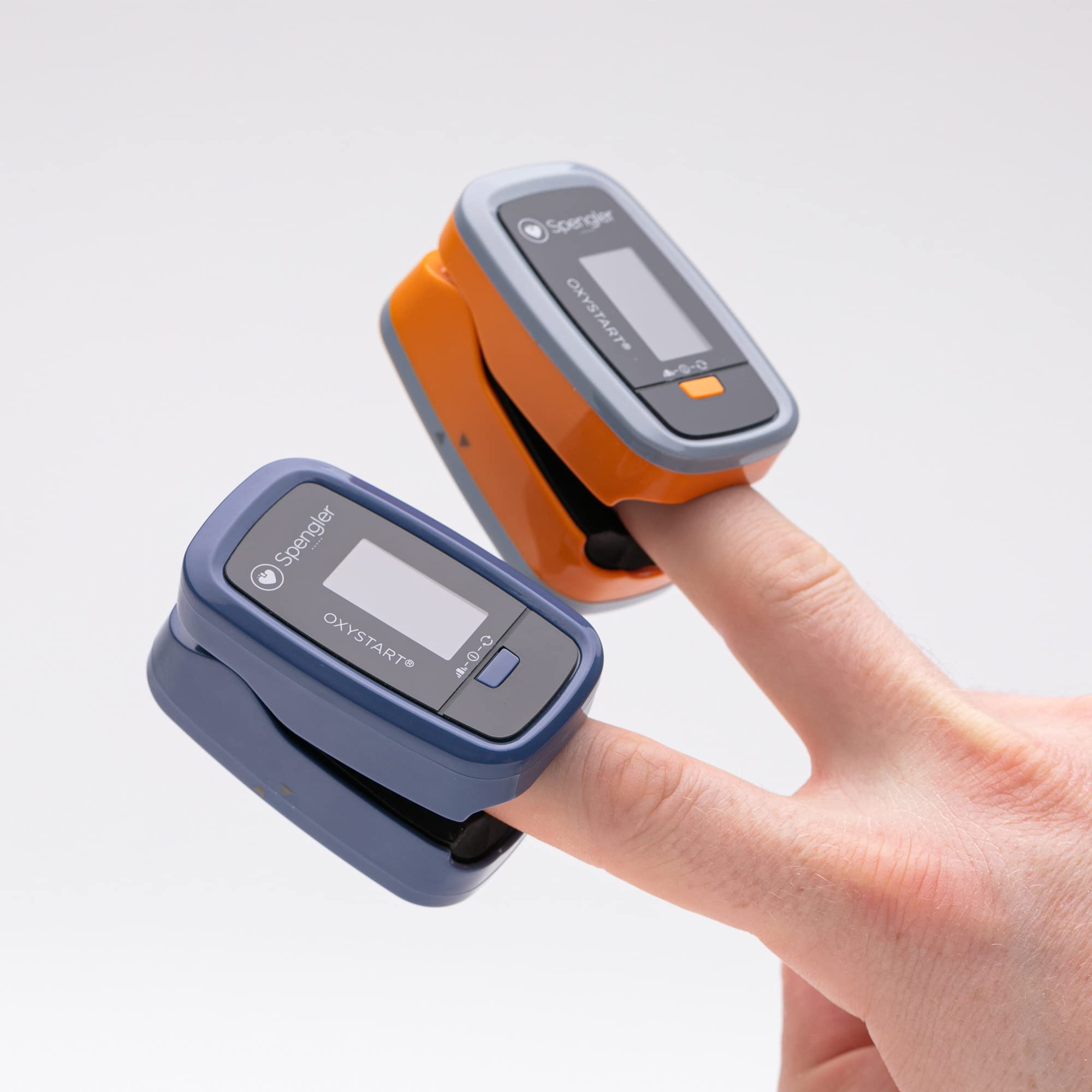 Oxymètre de doigt SPENGLER Oxystart, Oxymètre de pouls professionnel Portable, Mesure de l'Oxygénation, Facile à Utiliser, Fiable et Précis, Compact et Léger (Orange)