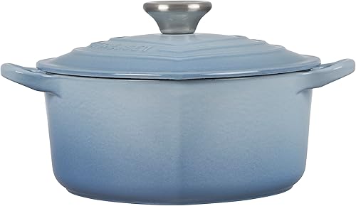 Miniatura 3 de Le Creuset Signature - Figura de corazón de hierro fundido esmaltado Cocotte, 2 cuartos de galón, azul costero con perilla de acero inoxidable