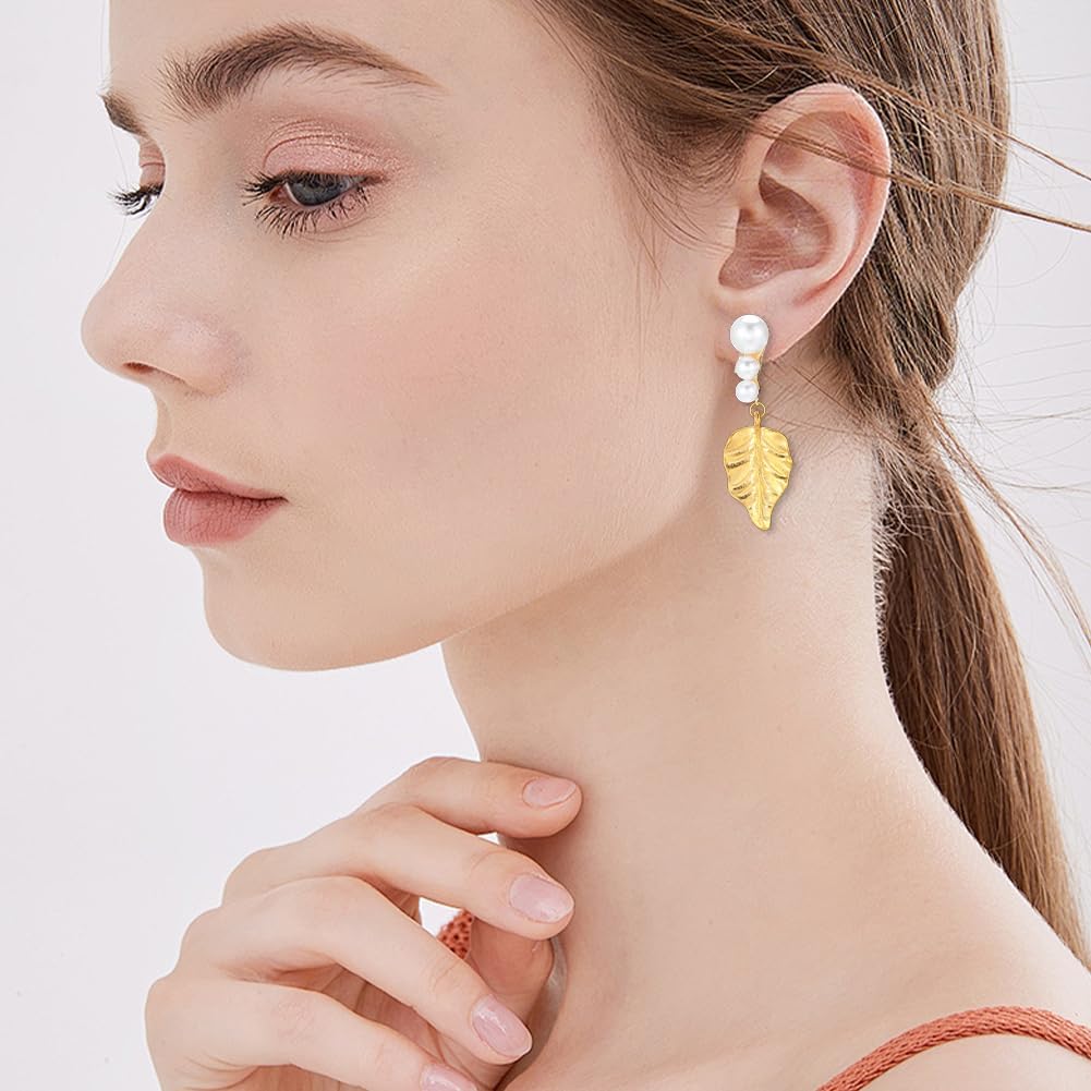 Beebeecraft 1 Box 10Pcs Clip-on Earring Findings 18K Gold Plated Brass Clip-on Earring Converter with Loop ABS Imitation Pearls Non-Piercing Ear Clip for DIY Jewellery Making