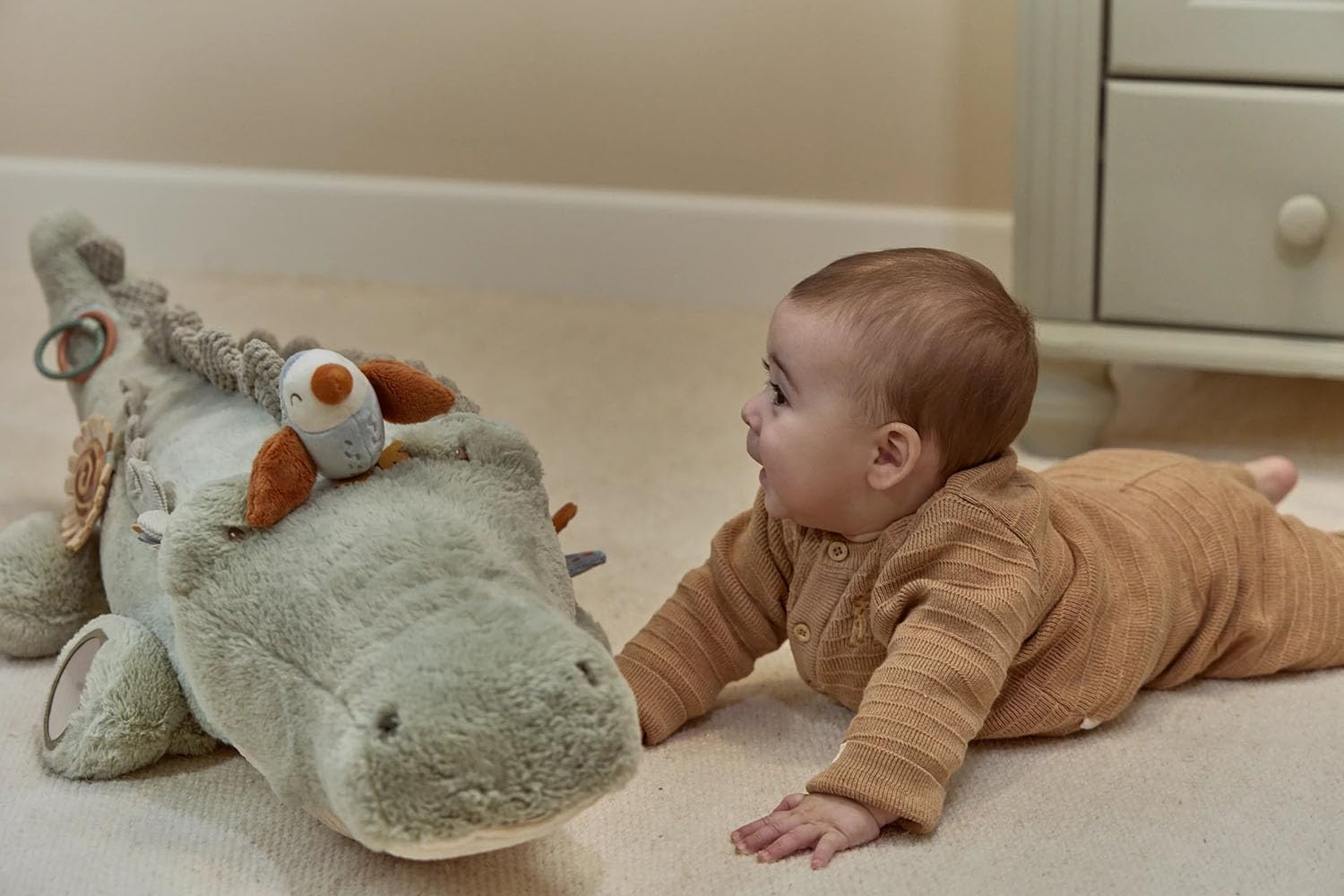Little Dutch Activity Plüschtier XL - Motorikspielzeug - Babyspielzeug - Krokodil - für Babys ab der Geburt - Unisex - Safari Friends - grün (90 cm)