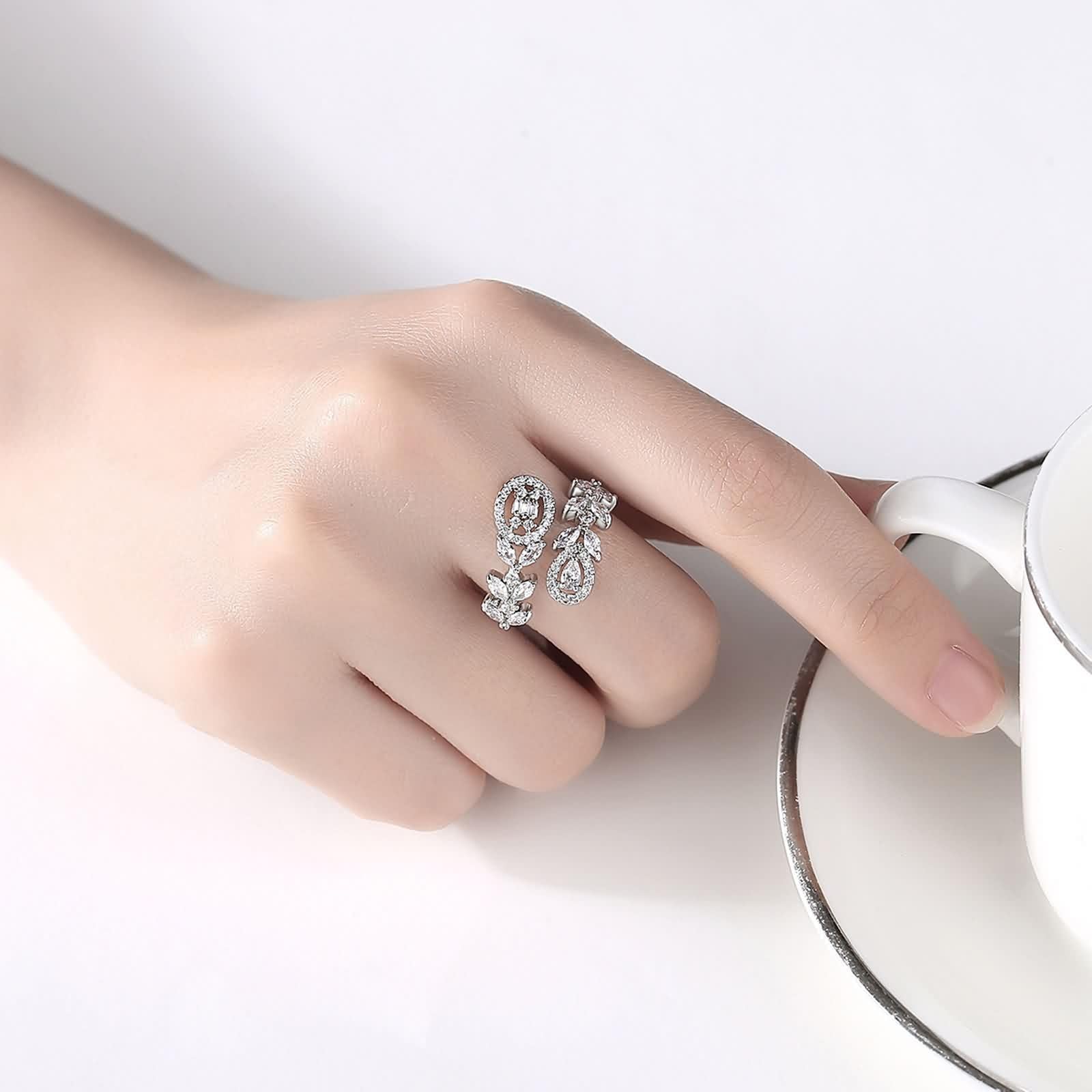 Anello Oro Bianco Donna, Anelli Matrimonio in Oro Bianco da Donna Fiore con Moissanite Bianco