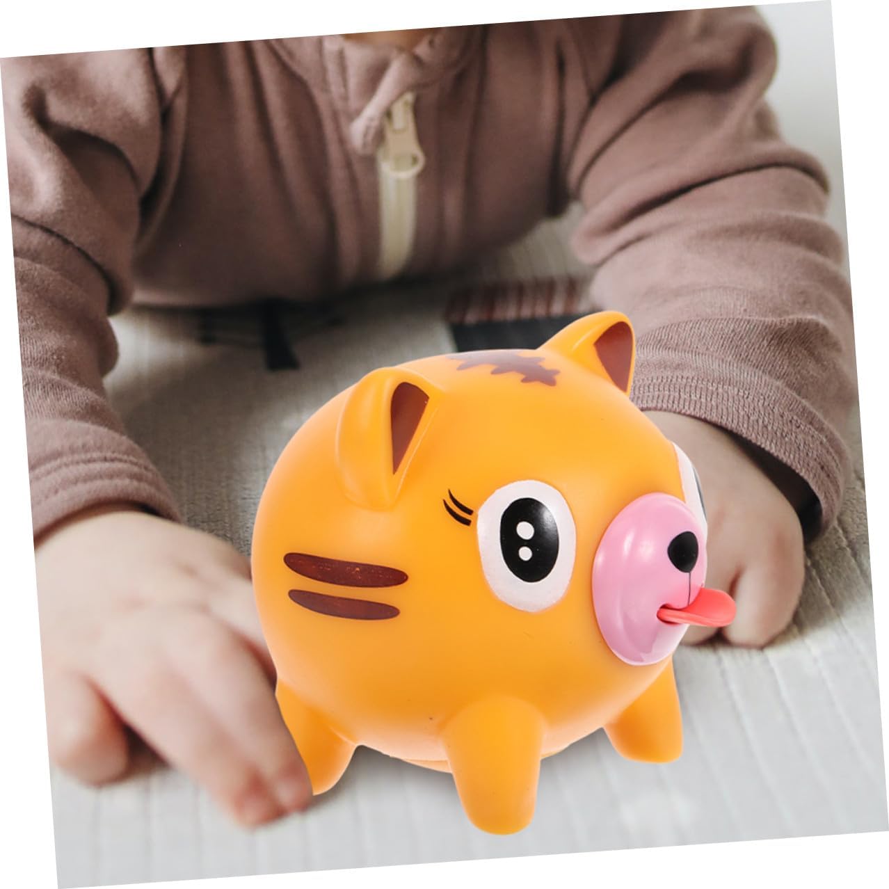 4pcs Interactive Screaming Animal Stress Balls for Tongue Out Squeaky Sensory Squeeze Portable Funny Sound Decompression Party Favors for Boys