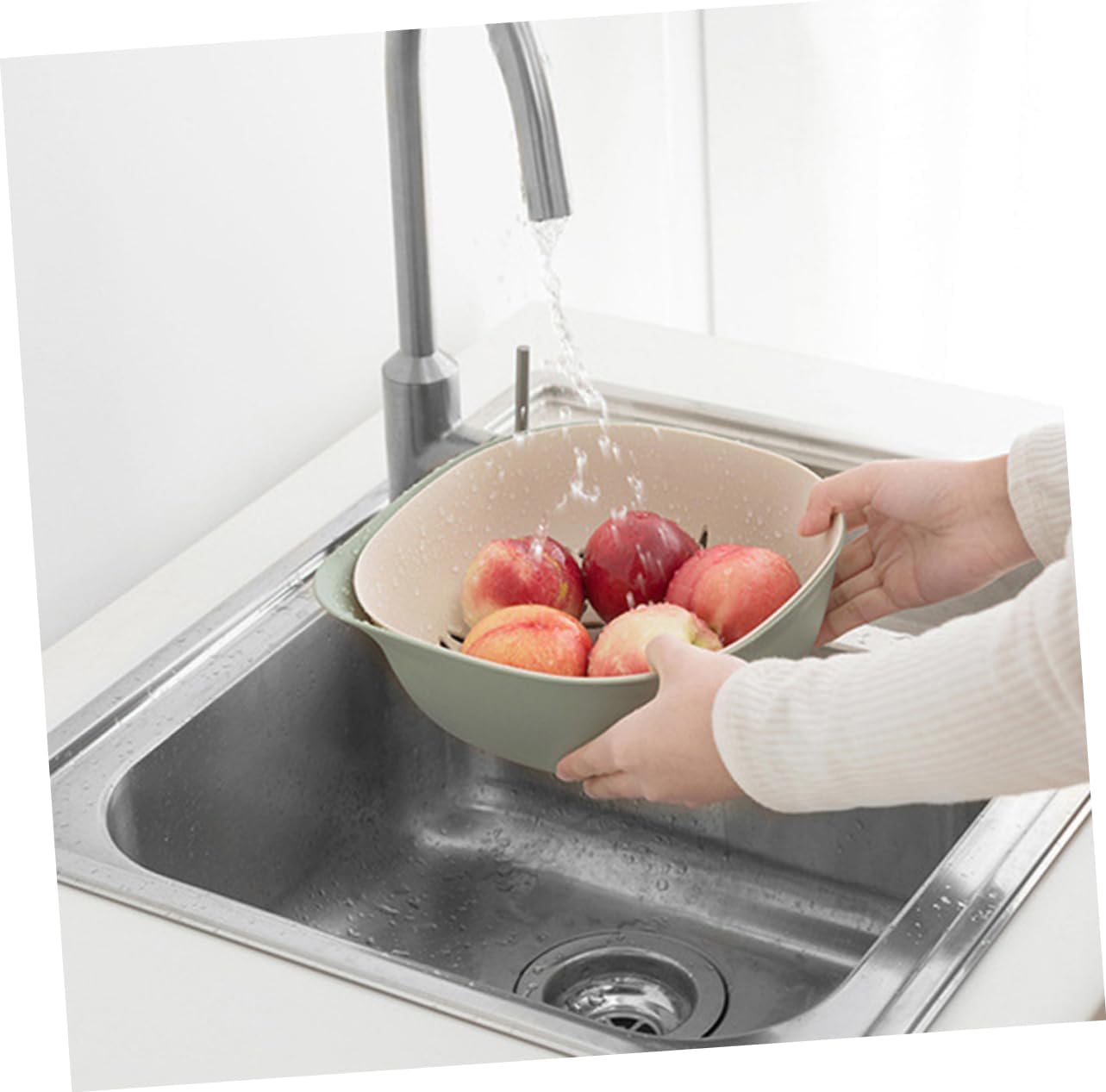 Ciieeo Double-Layer Plastic Colander Kitchen Strainer Bowl Drainage Holes for Washing Fruits and Vegetables Space-Saving Design for Home Use