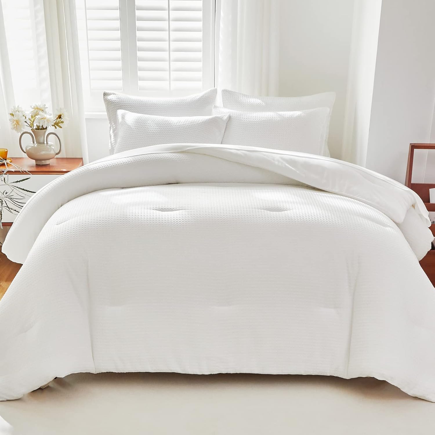 WARMDERN White Comforter Set King Size Waffle Weave Lightweight Bedding Comforter