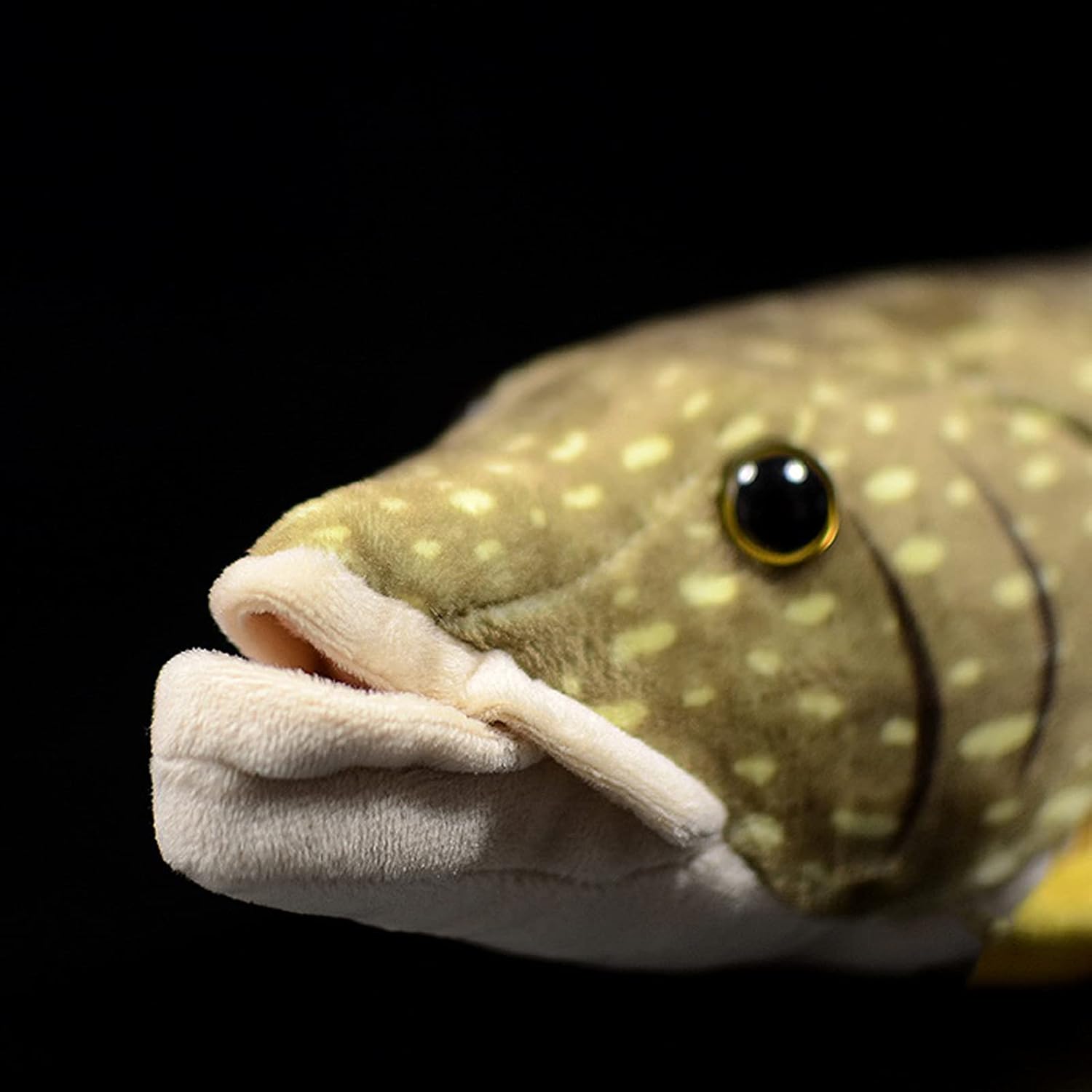 Realistic Northern Pike Fish Stuffed Plush Toy - Simulation 18.5” Lifelike Depth Ocean Animals Pike Plushie Toys Figur, Super Soft Sea Creatures Fish Model Plush Toy Gift Collection for Kids