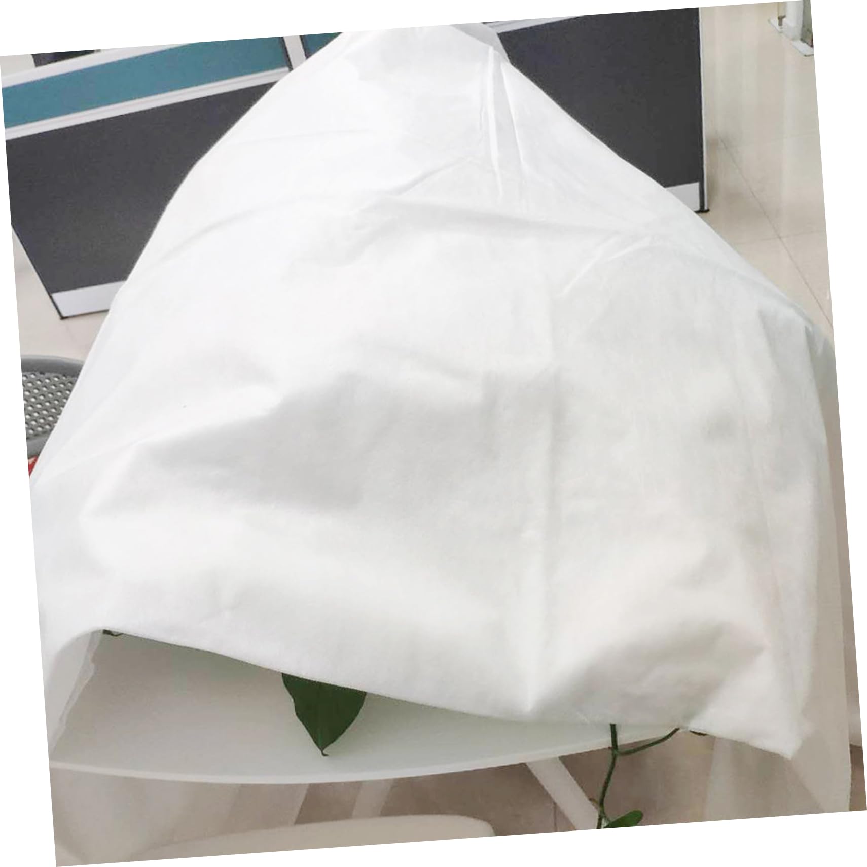 UPKOCH Telo Non Tessuto per Piante Antigelo Copertura Riutilizzabile per Protezione Invernale per Arbusti e Verdure
