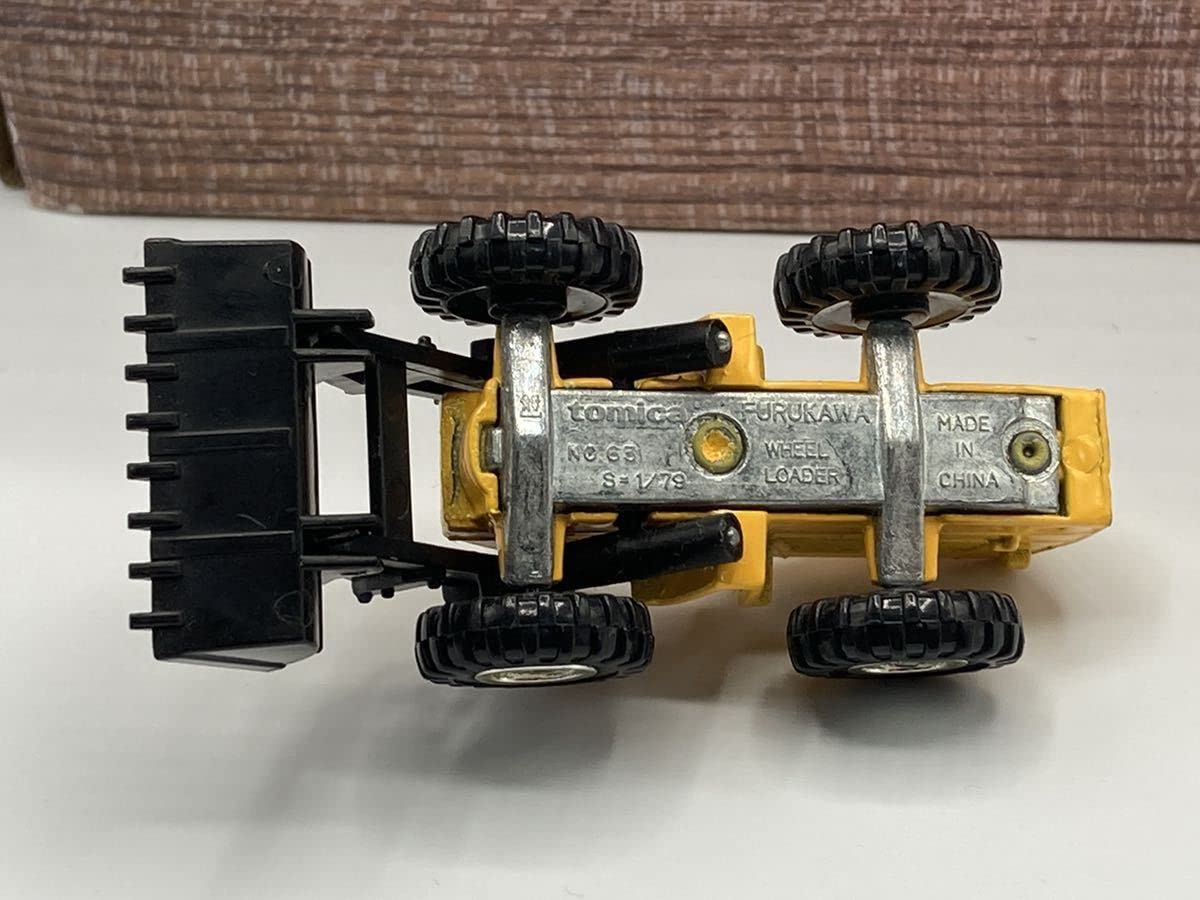 Amazon.co.jp: トミカ 古河 ホイールローダーFL140 中国製☆ミニカー