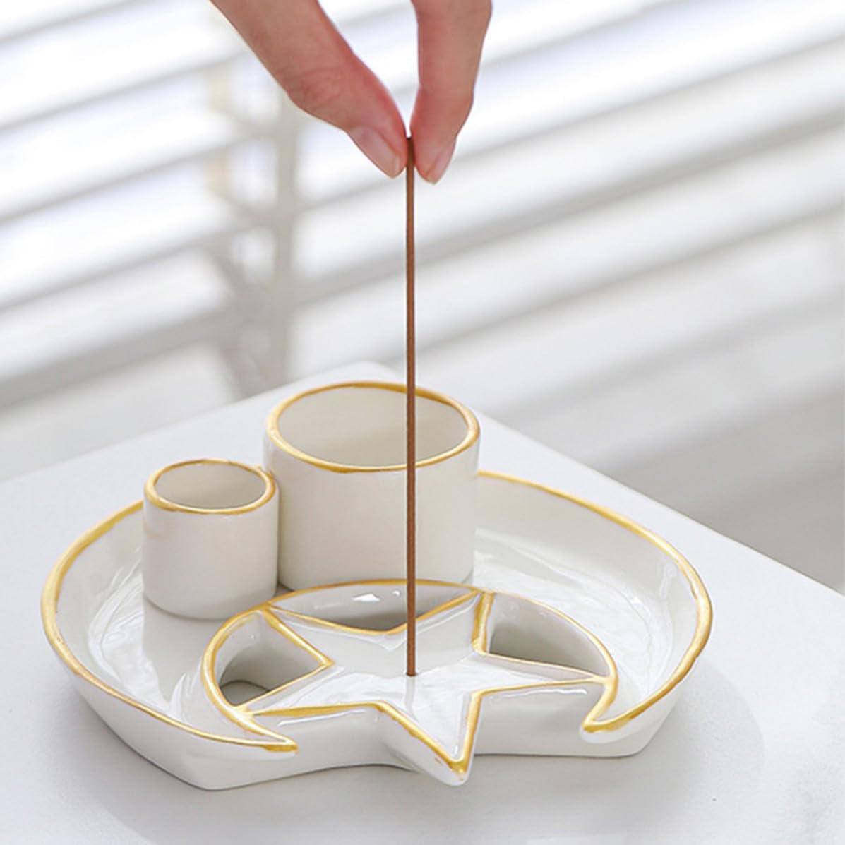 Soporte para Incienso de Cerámica Blanco Diseño de Hierba Aromática, Difusor de Aroma Elegante y Decoración Artística para Escritorio y Hogar