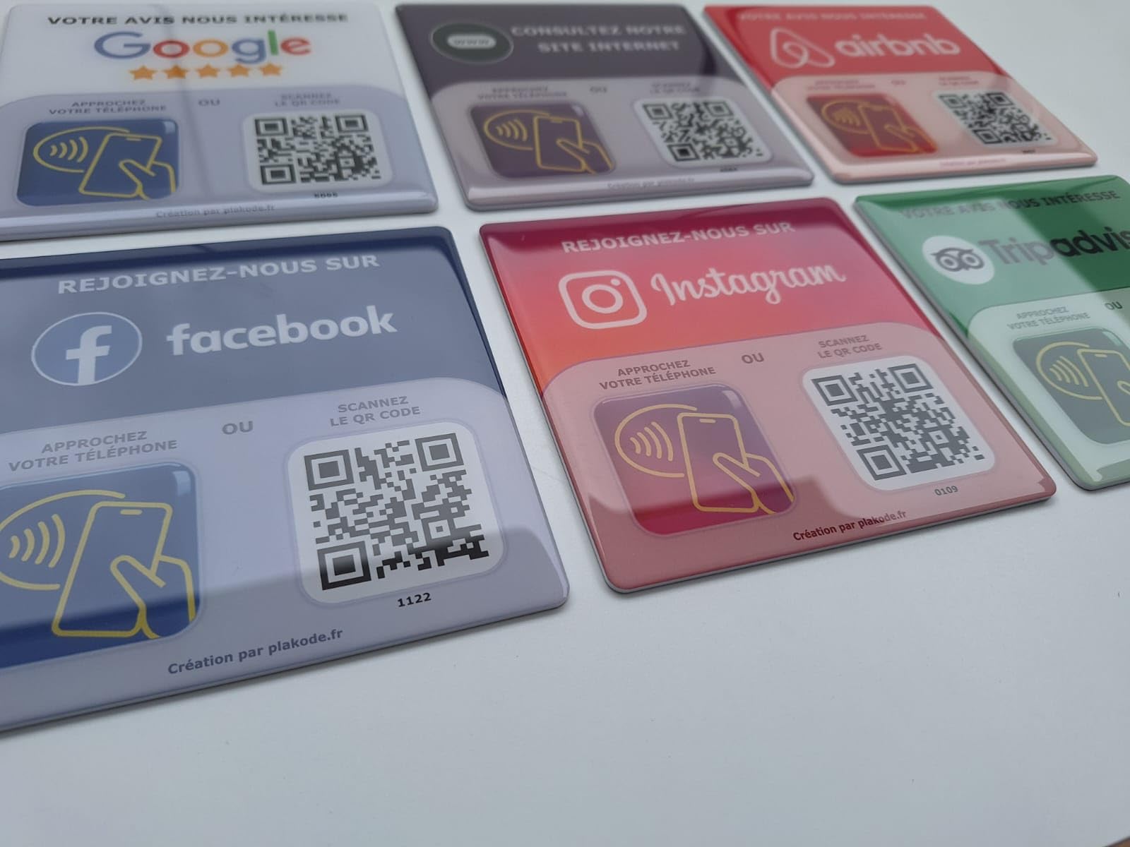 Plaque NFC et QR Code en Epoxy 12x12cm - Boostez votre présence sur Instagram