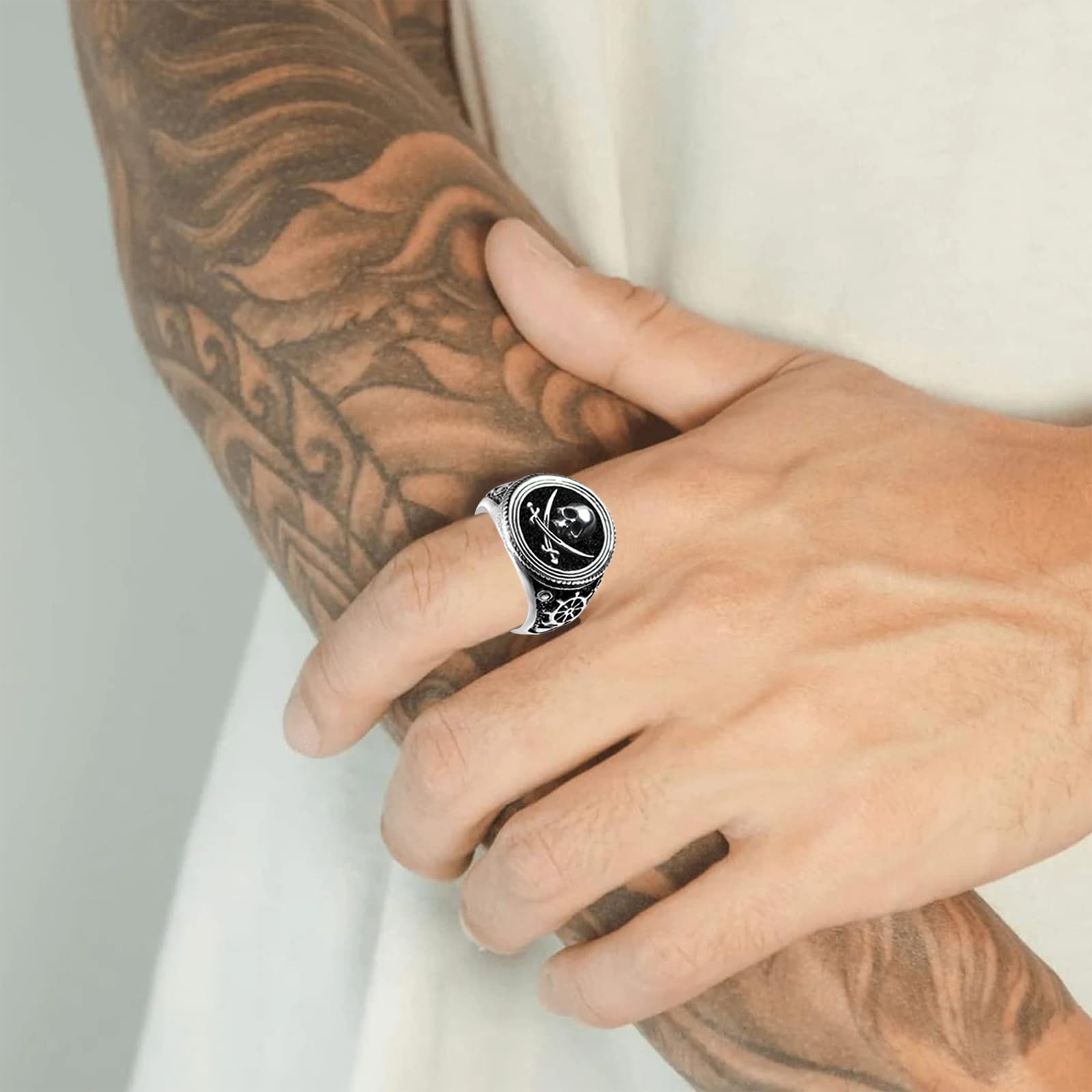 VELESAY Anello Uomo Acciaio Inossidabile Anelli Vintage Gotico Teschio Cranio Anello Chevalier Uomo Teschio Anello Donna Teschio Rock Biker Punk Anello Hip Hop Skull Halloween Anello