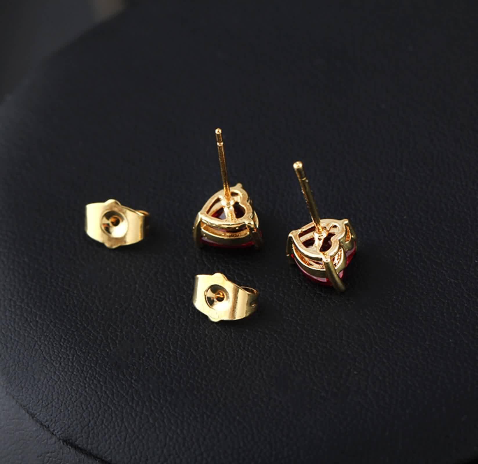Pendientes Mujer Oro Amarillo 9 K / 14 K / 18 K, Corazón con Rubí, Pendientes de Mujer Oro Rojo