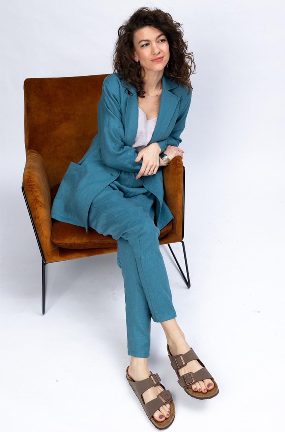 Donna Tuta in Lino 2 Pezzi con Un Bottone, Giacca e Pantaloni per Un Abbigliamento da Lavoro Casual.