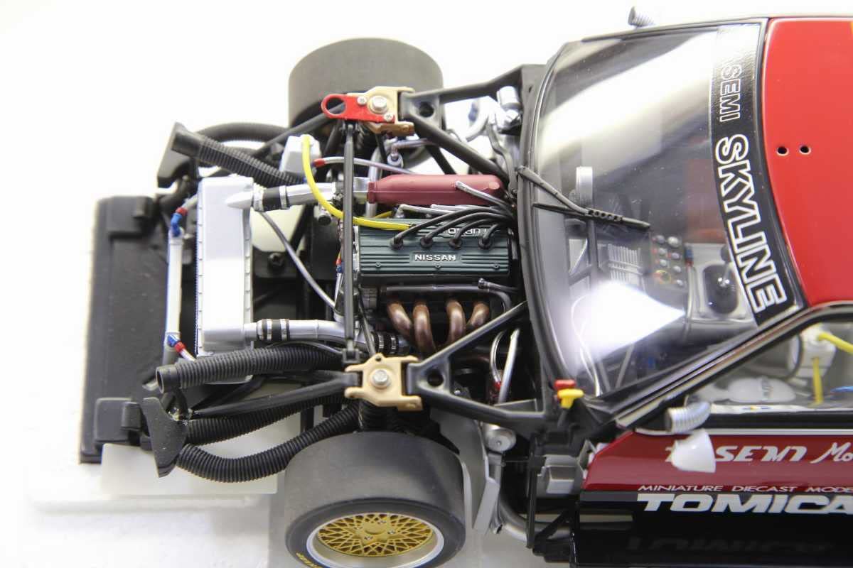 1/18日産スカイラインRSターボ 前期スーパーシルエット1982