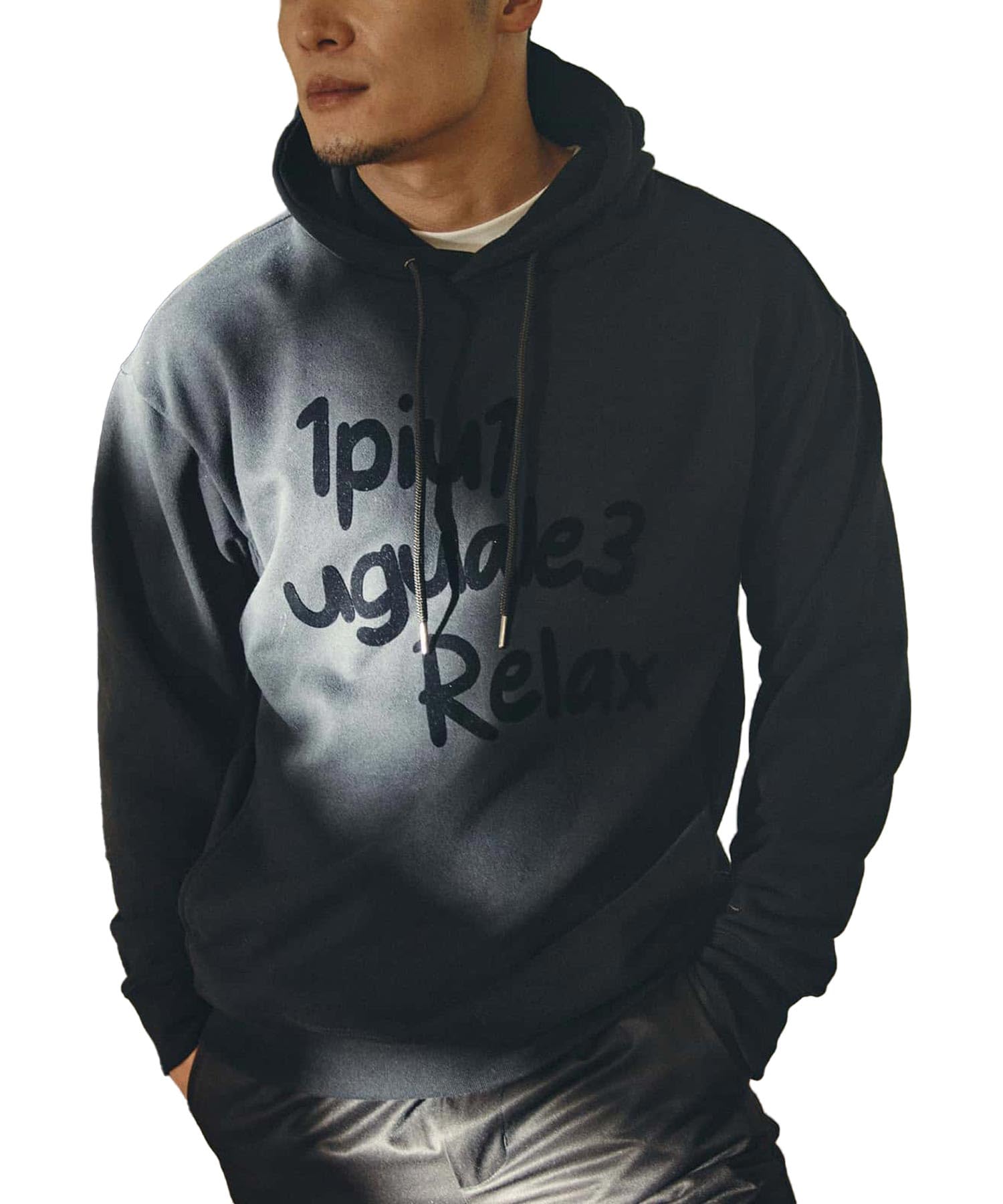 国内発送【1PIU1UGUALE】ロゴプルフーディー / 飯田将成着用 Amazon.co.jp: [ウノピゥウノウグァーレトレ リラックス] ロゴ