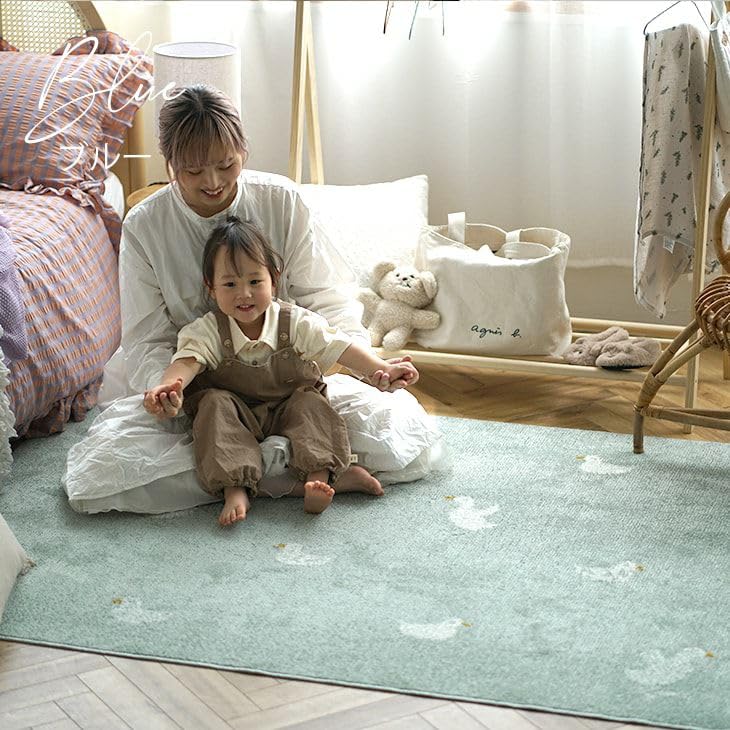 cucan日本製1.5畳ラグマットゴム・接着剤不使用ブルーベリー柄 cucan