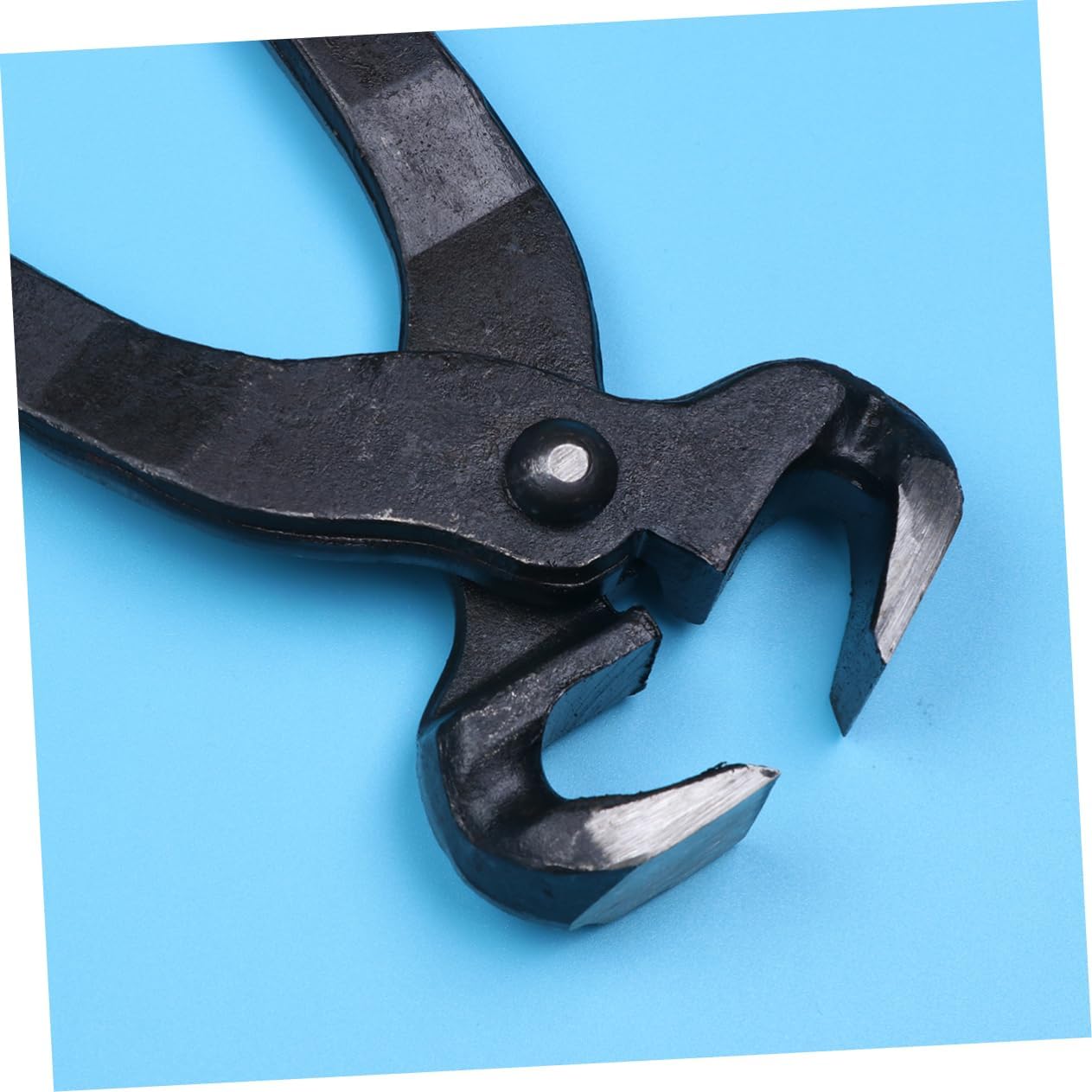 YARNOW 1Pc Steel Horseshoe Cutting Pliers Durable Shoeing Clamp Tool for Hoof Trimming and Maintenance Ergonomic Handle for Easy Use and Labor Saving Efficiency