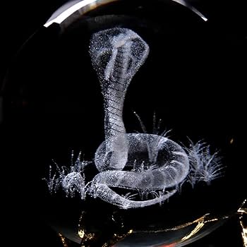 極上品】【縁起物】ガーデンクォーツ共生水晶の蛇 彫物 台座付 2キロ超