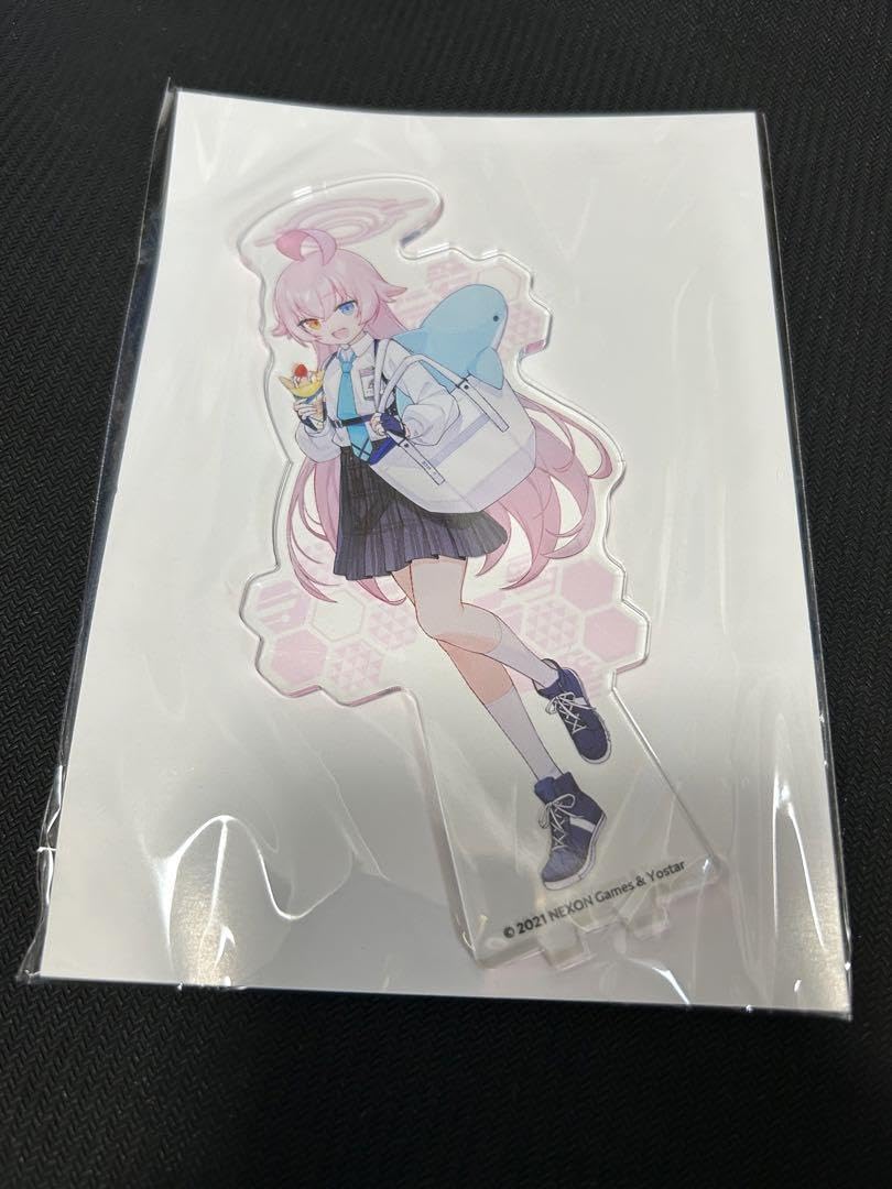 Amazon.co.jp: ブルアカ BIGアクリルスタンド 小鳥遊ホシノ アニメイト