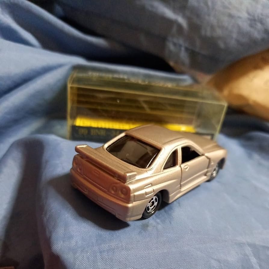 Amazon | トミカ スカイライン GTR BNR34 '99 BNR-34