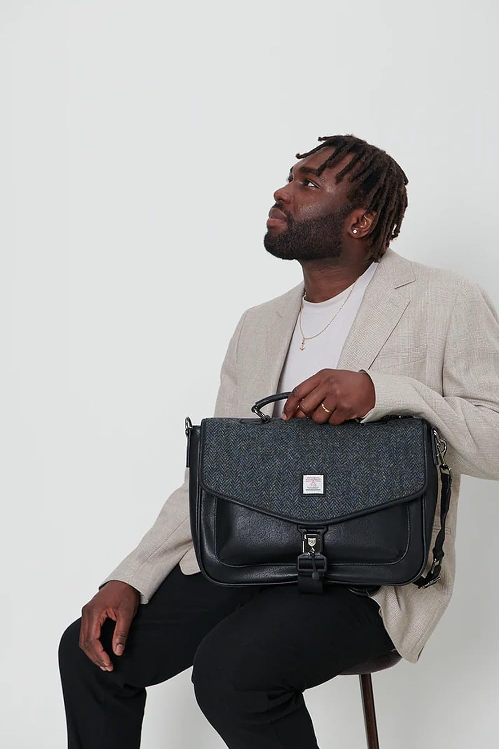 Islander The Laptop Bag - Made of Microfibre Leather & Harris Tweed - Image 6