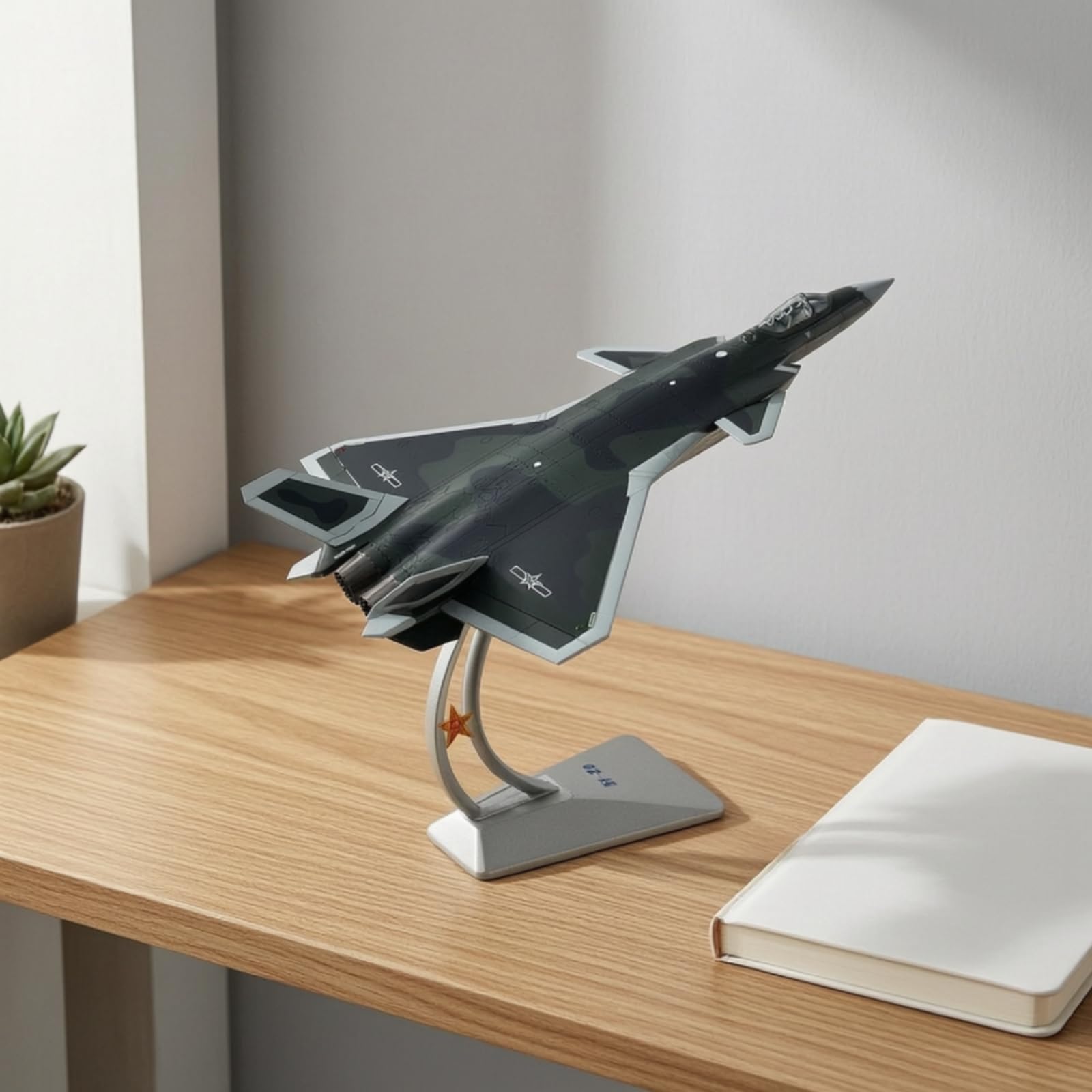 J-20 Modell 1:72 Kampfjet-Modell mit Ständer Fertig montiert Fertigmodell mit Ständer für Vitrine, Büro