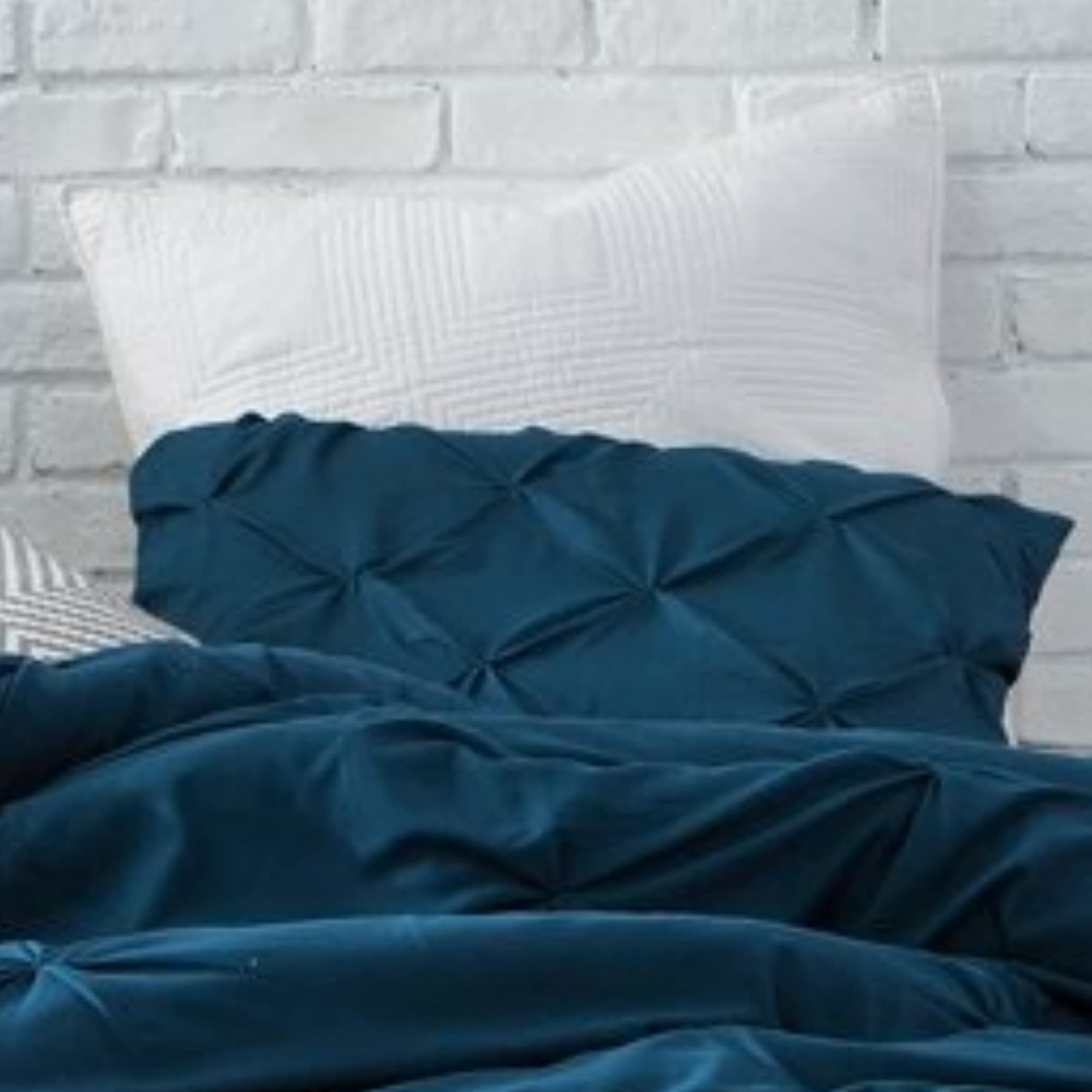 Byourbed Pin Tuck Standard Sham (2-Pack) (Nightfall Navy)