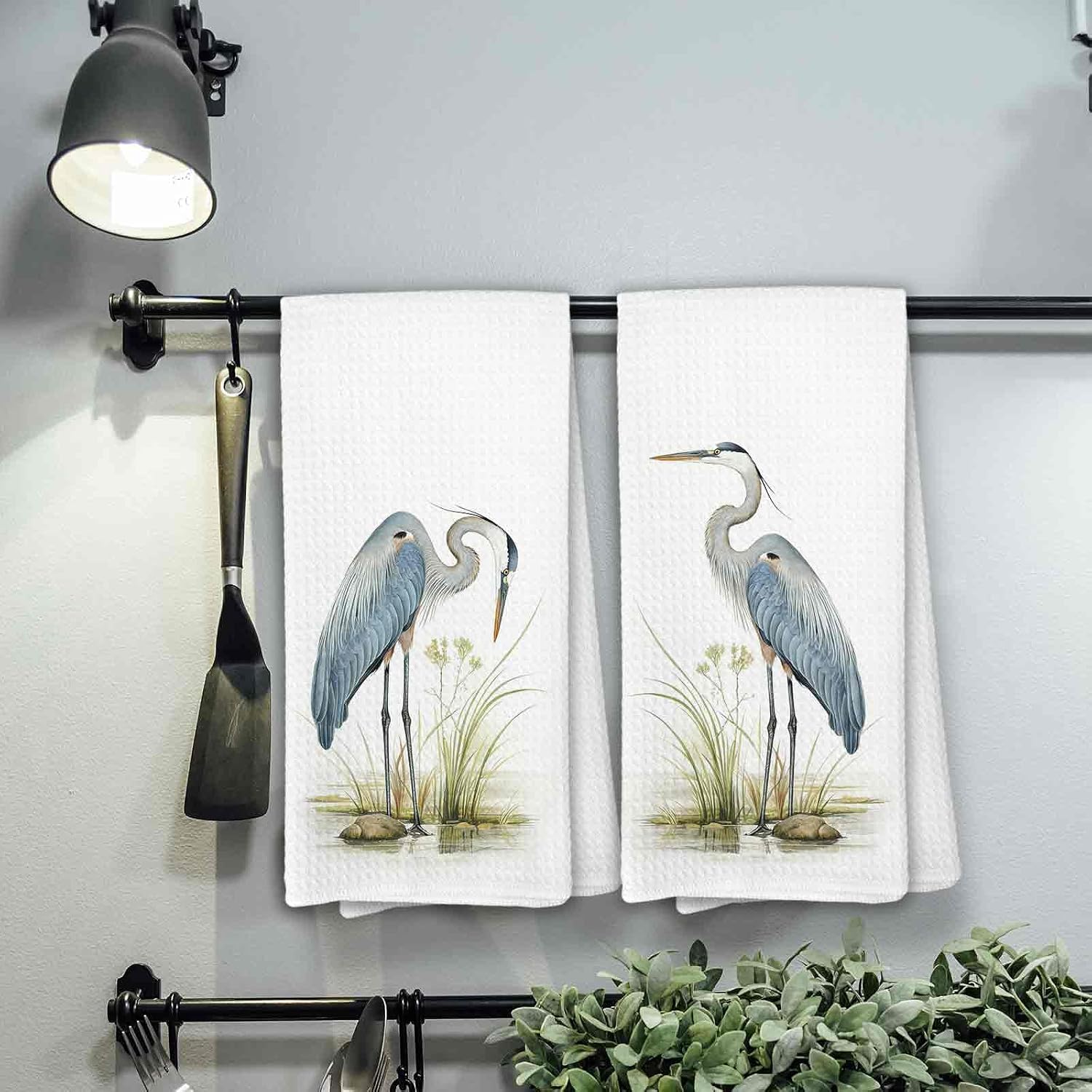 Blue Heron Coastal Kitchen Towels Set of 2 - Coastal Wildlife Nature Bird Kitchen Decor, Blue Heron Bird Hand Towels for Bathroom