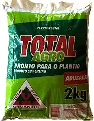 Terra Vegetal Preta Adubada Pacote 2kg - Substrato Orgânico para Plantio Saudável em Jardins, Hortas, Gramados e Vasos - Total Agro Sem Cheiro