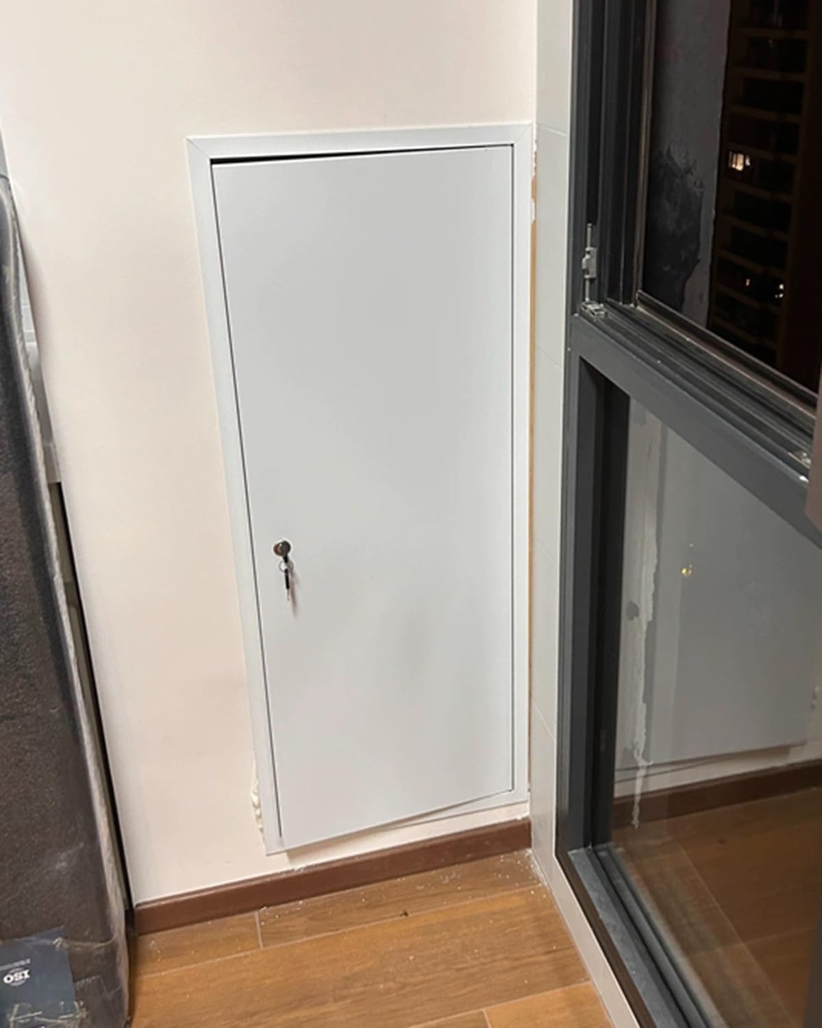 Trampilla pladur de aluminio 51x51 cm para inspección de techos y paredes con puerta blanca