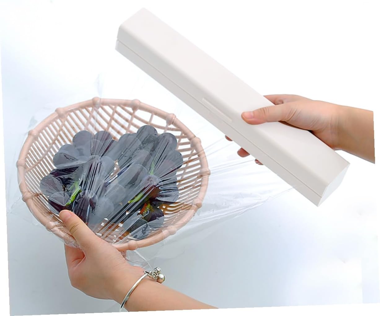 Plastic Wrap Storage Container Easy to Use with Convenient Cutting Feature Pp Material Plastic Wrap Dispenser Case for Home and Kitchen Use