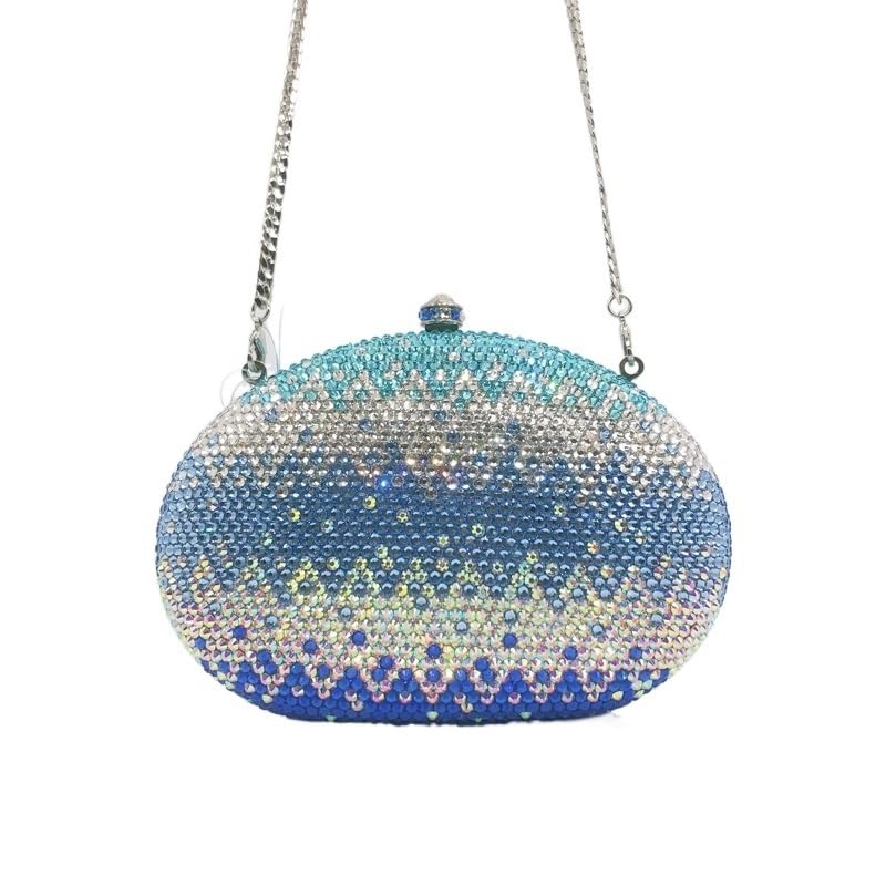 Sac à main en strass de luxe à reflets changeants et base stable cloutée - 3
