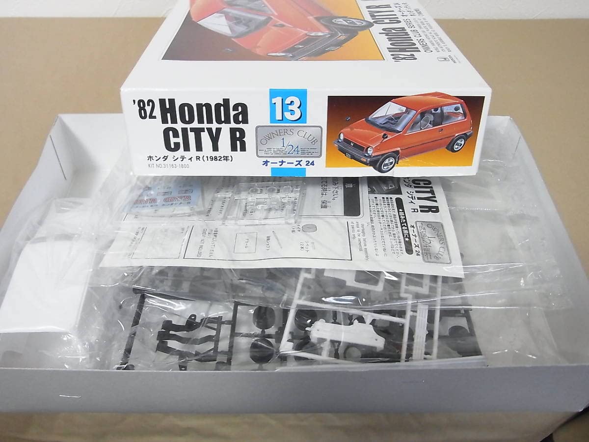Amazon | ARII ・アリイ 1/24 ホンダ シティ R 1982年 | ミニカー